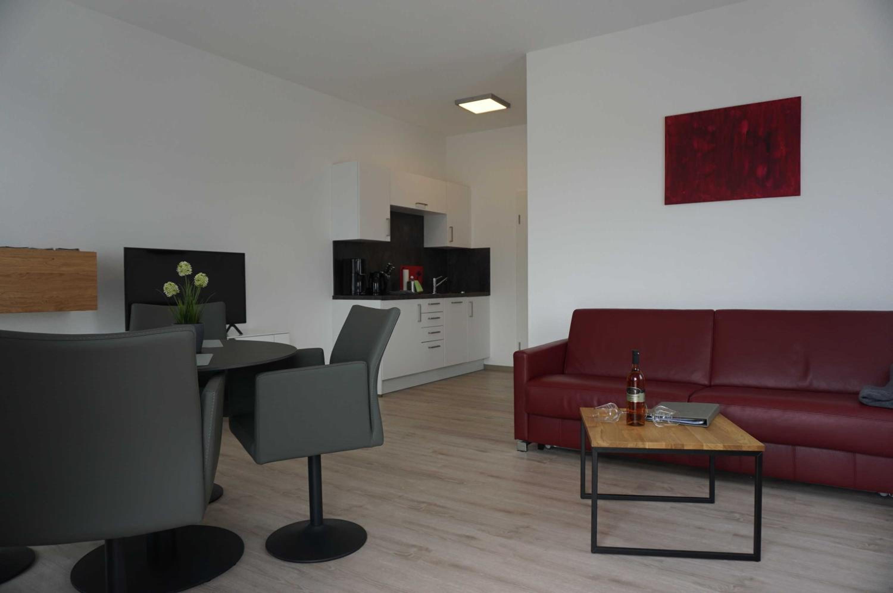 One-Bedroom Apartment with Terrace photo 1