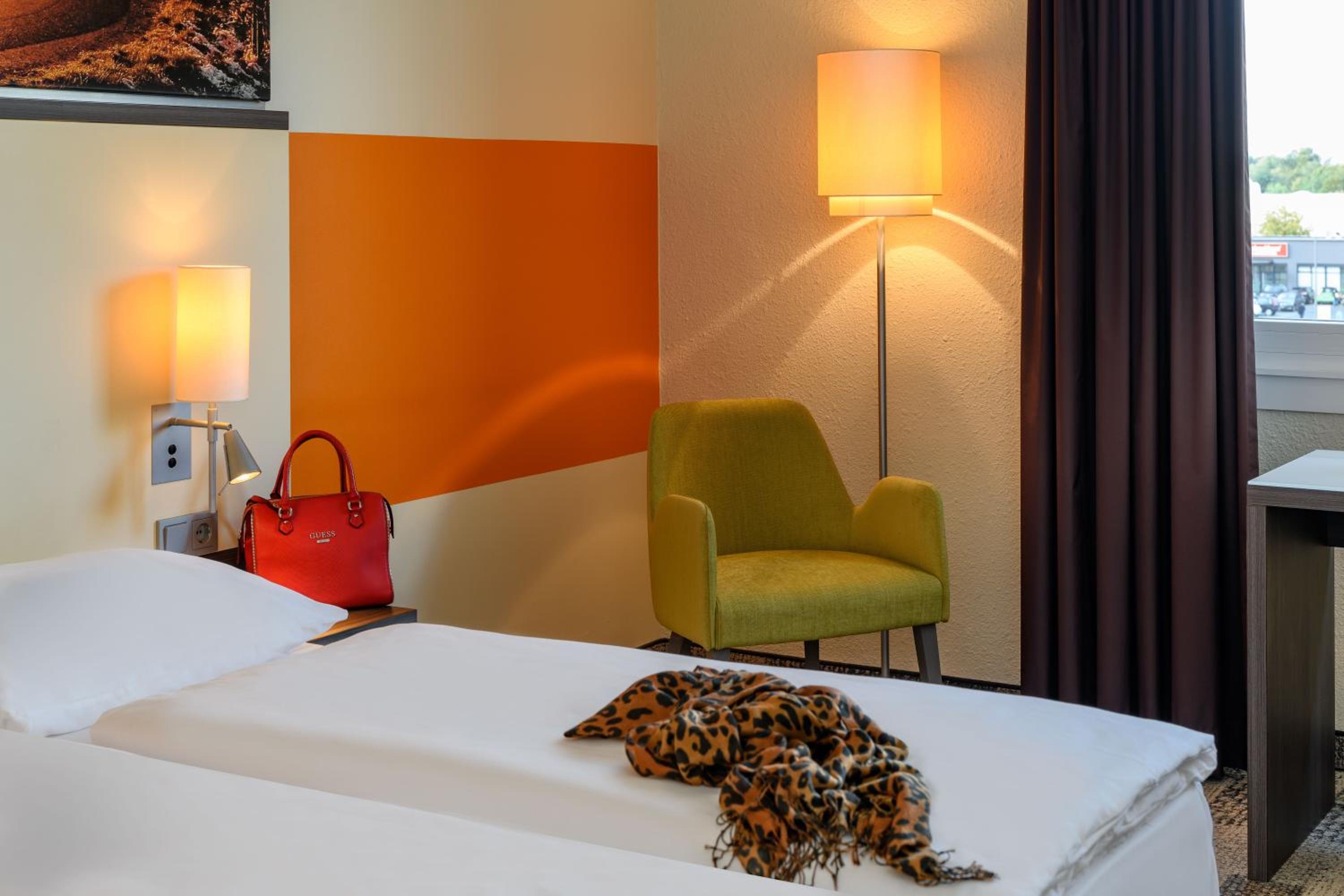 Standard Double Room - Photo 6