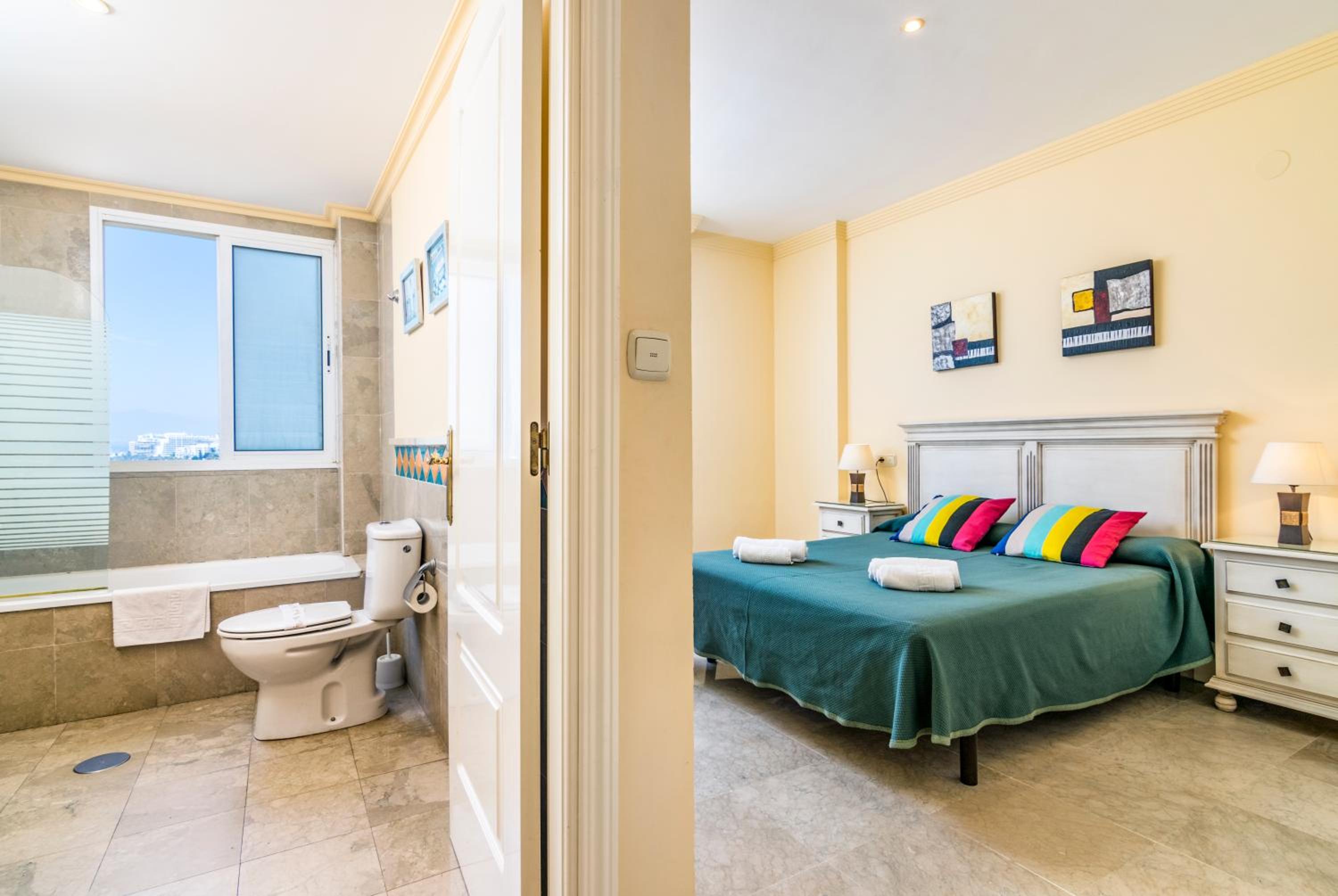 Three-Bedroom Apartment with Lateral Sea Views