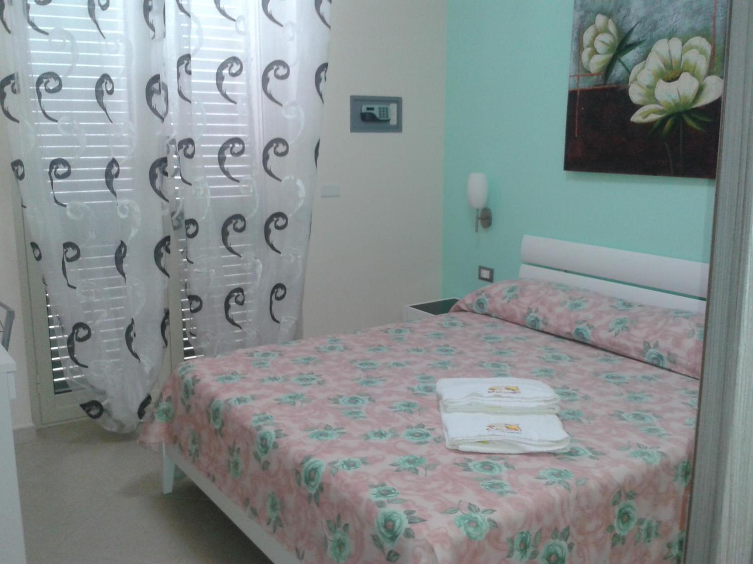 Double or Twin Room photo 2
