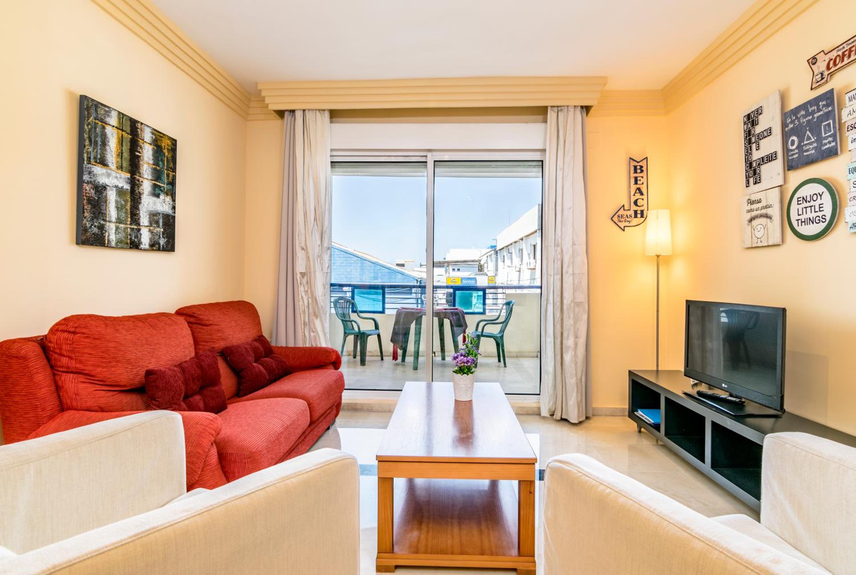Two-Bedroom Apartment with Lateral Sea View