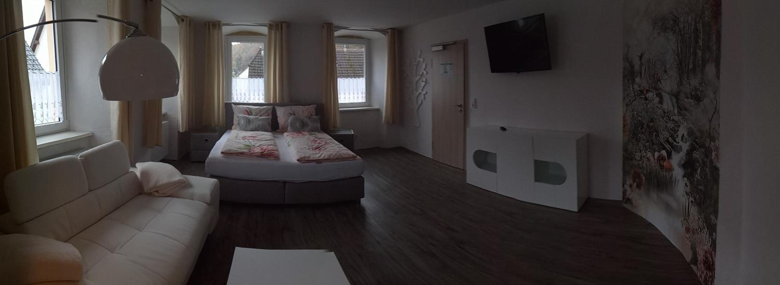 Premium Quadruple Room - Photo 9