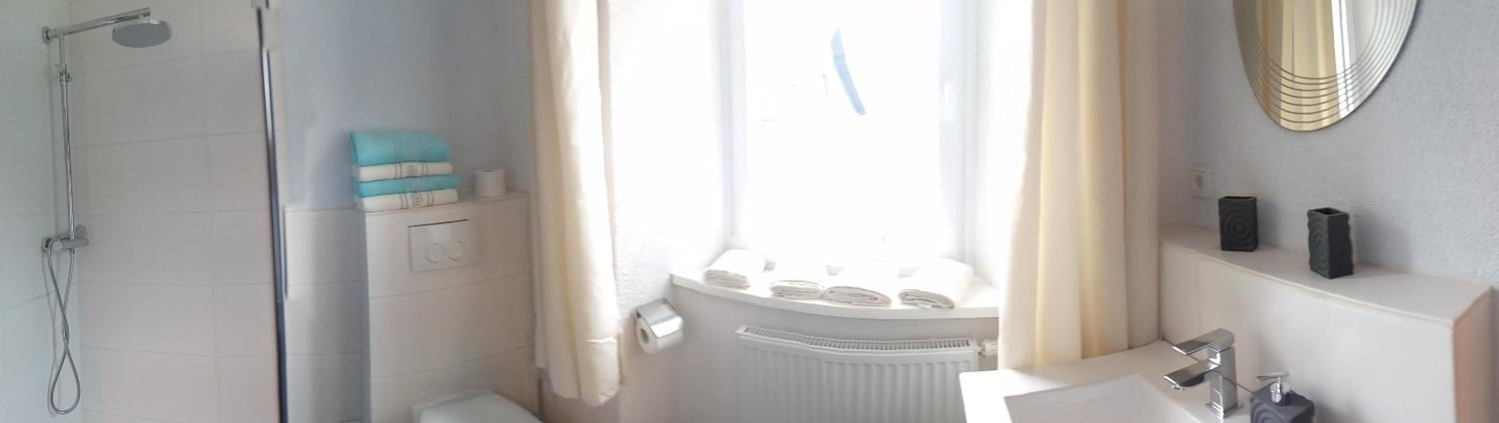 Premium Quadruple Room - Photo 8
