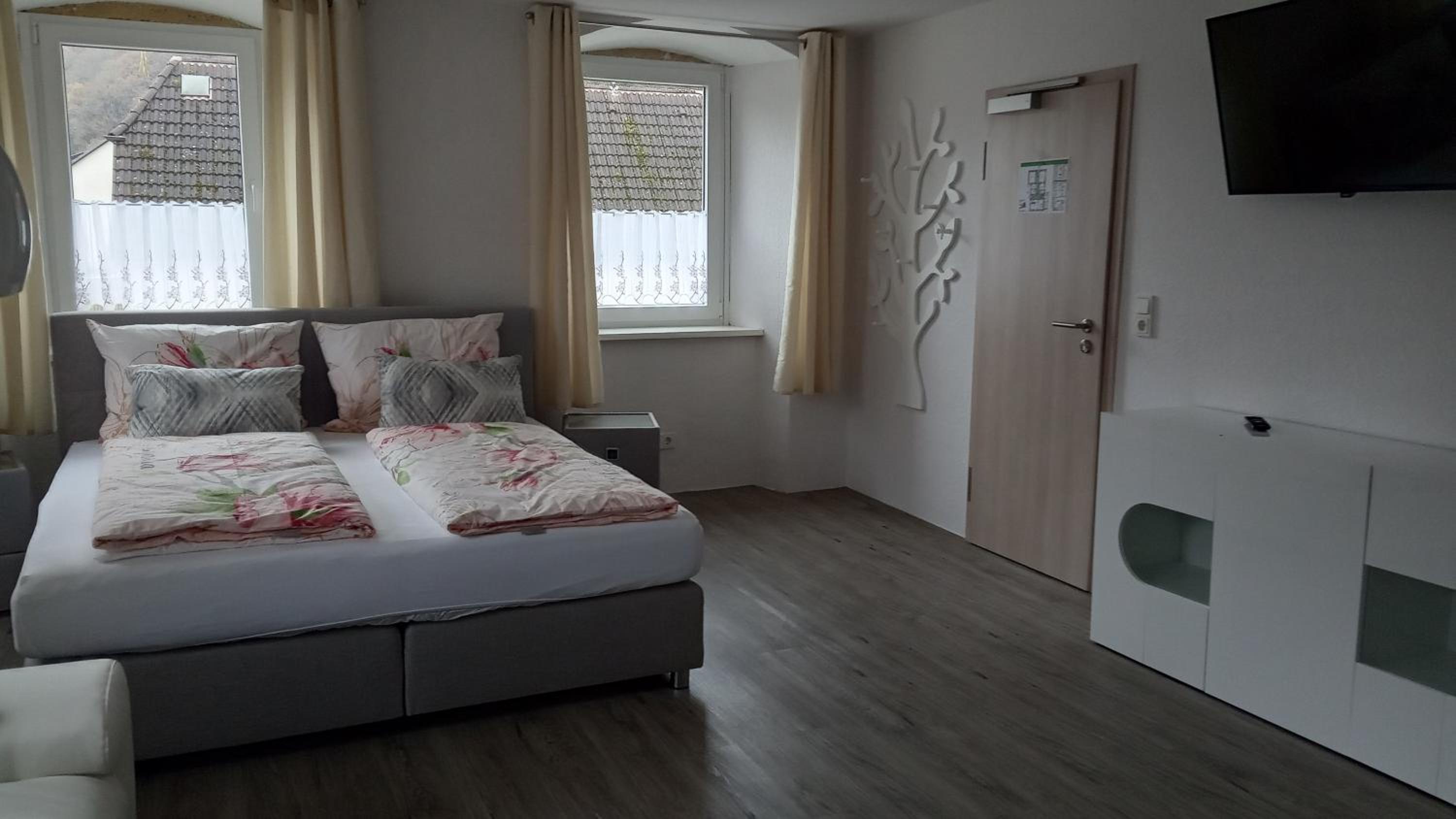 Premium Quadruple Room - Photo 1