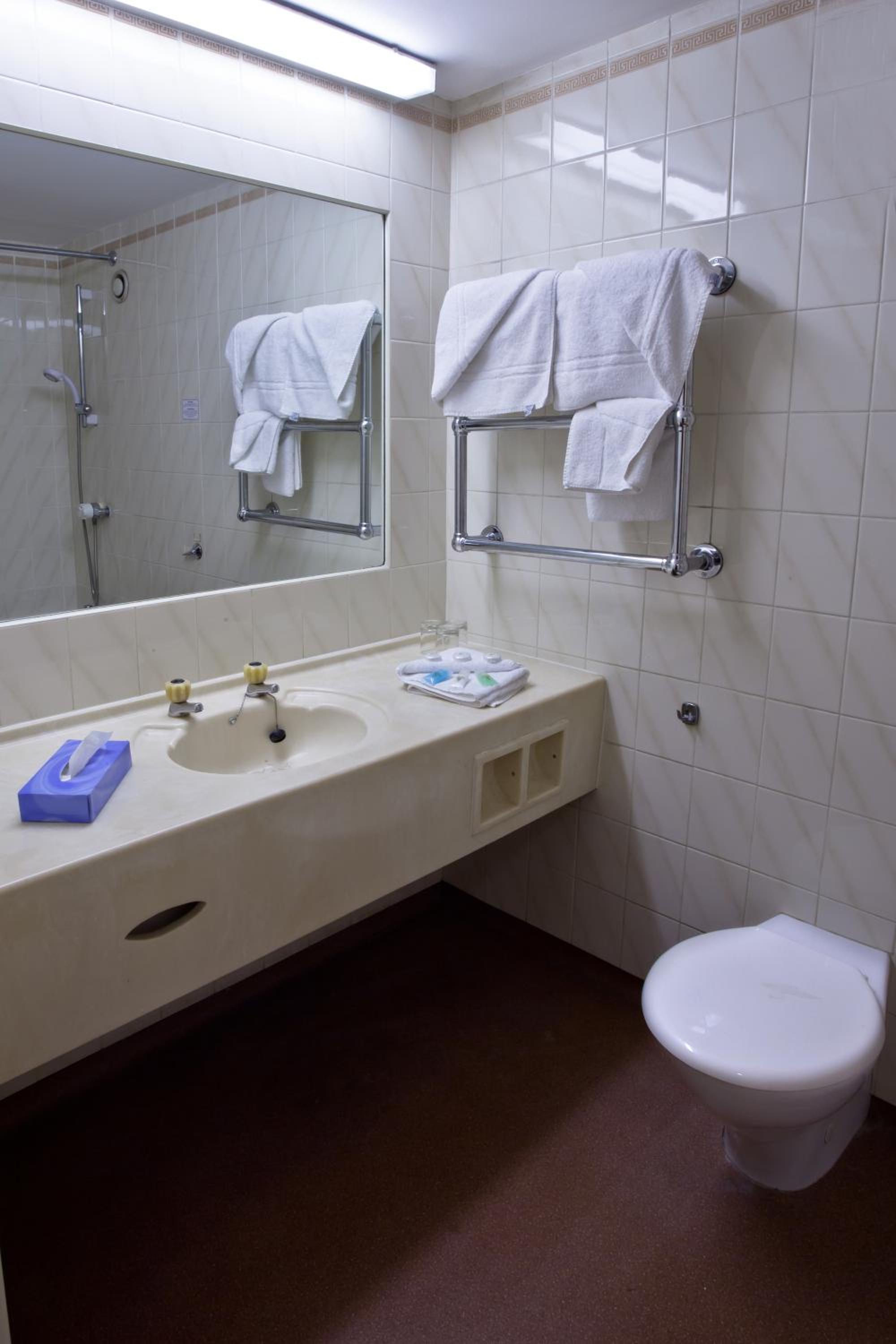 Double Room - Photo 14