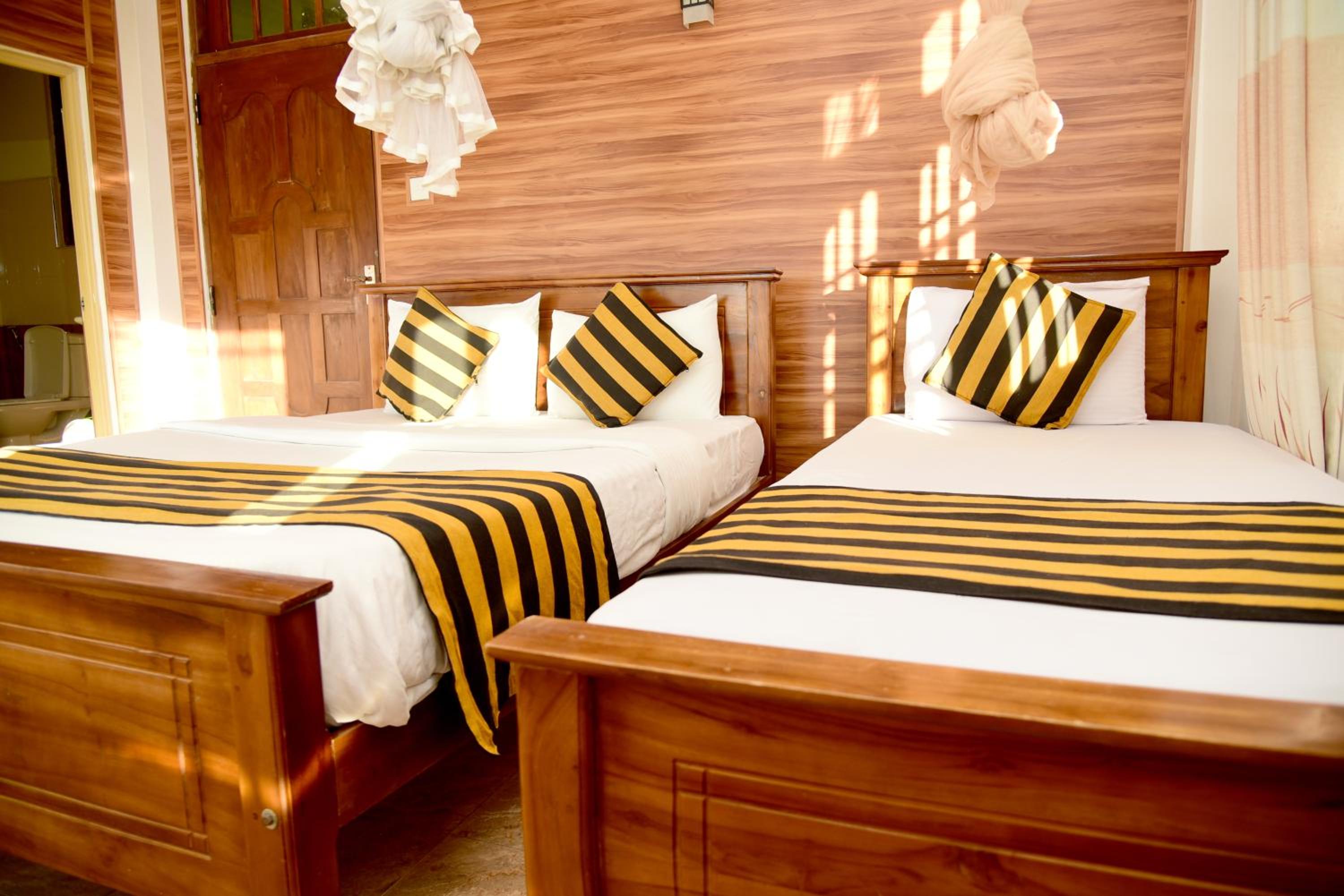 Deluxe Double or Twin Room with Balcony