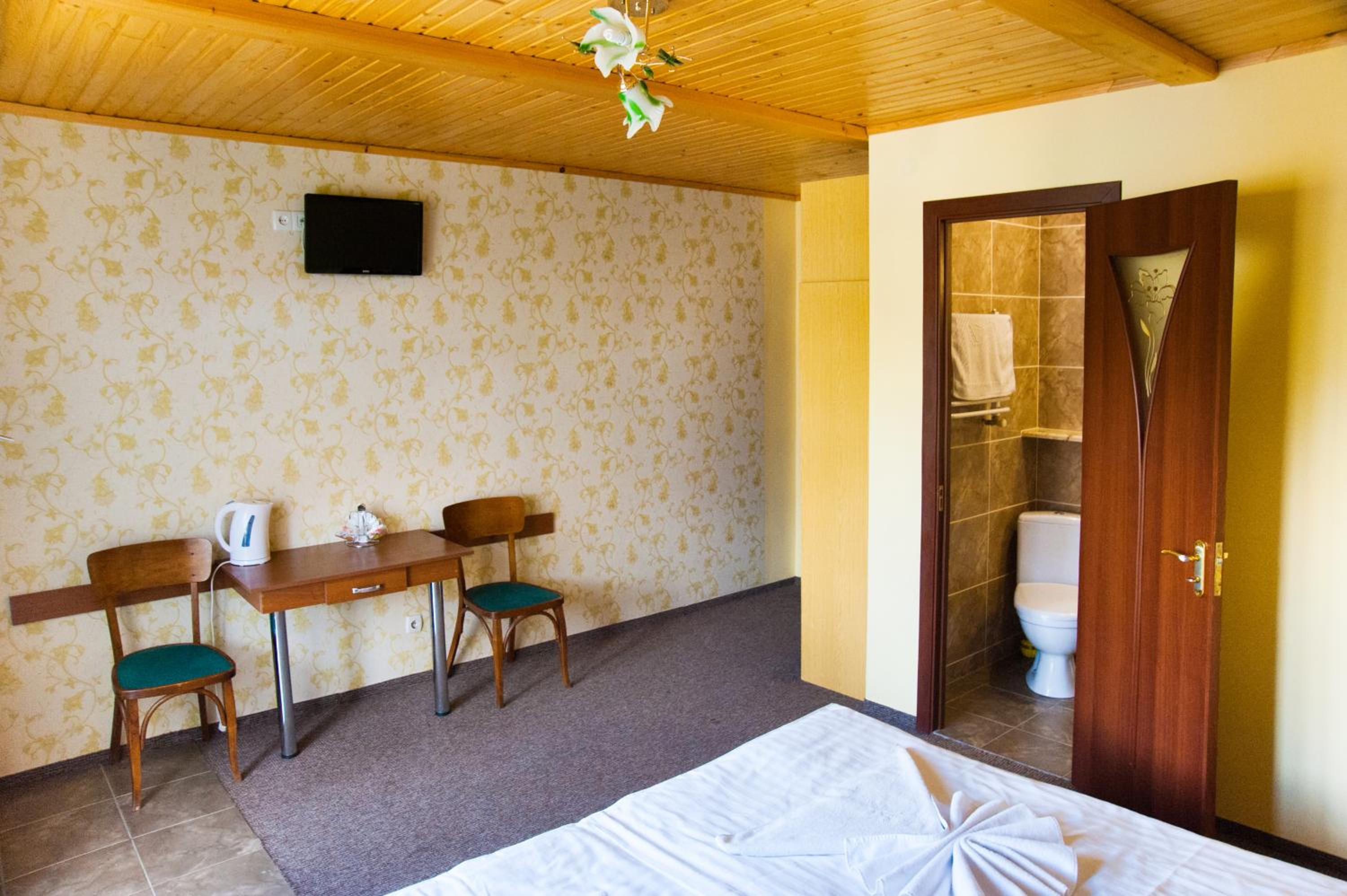 Budget Double Room photo 1