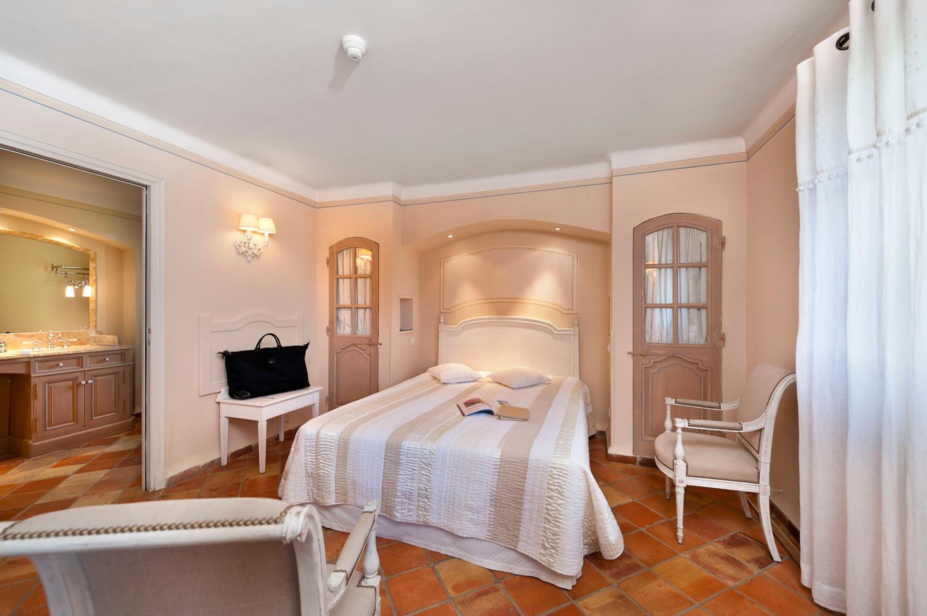 Chambre Double ou Lits Jumeaux Classique Chambre Double ou Lits Jumeaux Classique