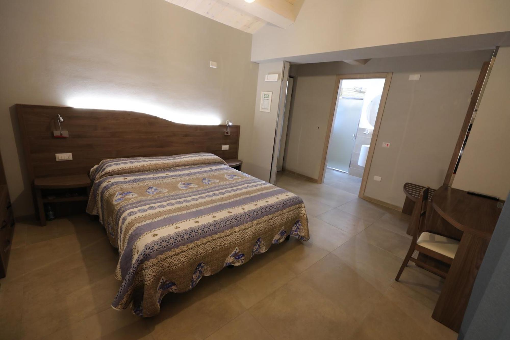 Double Room photo 3