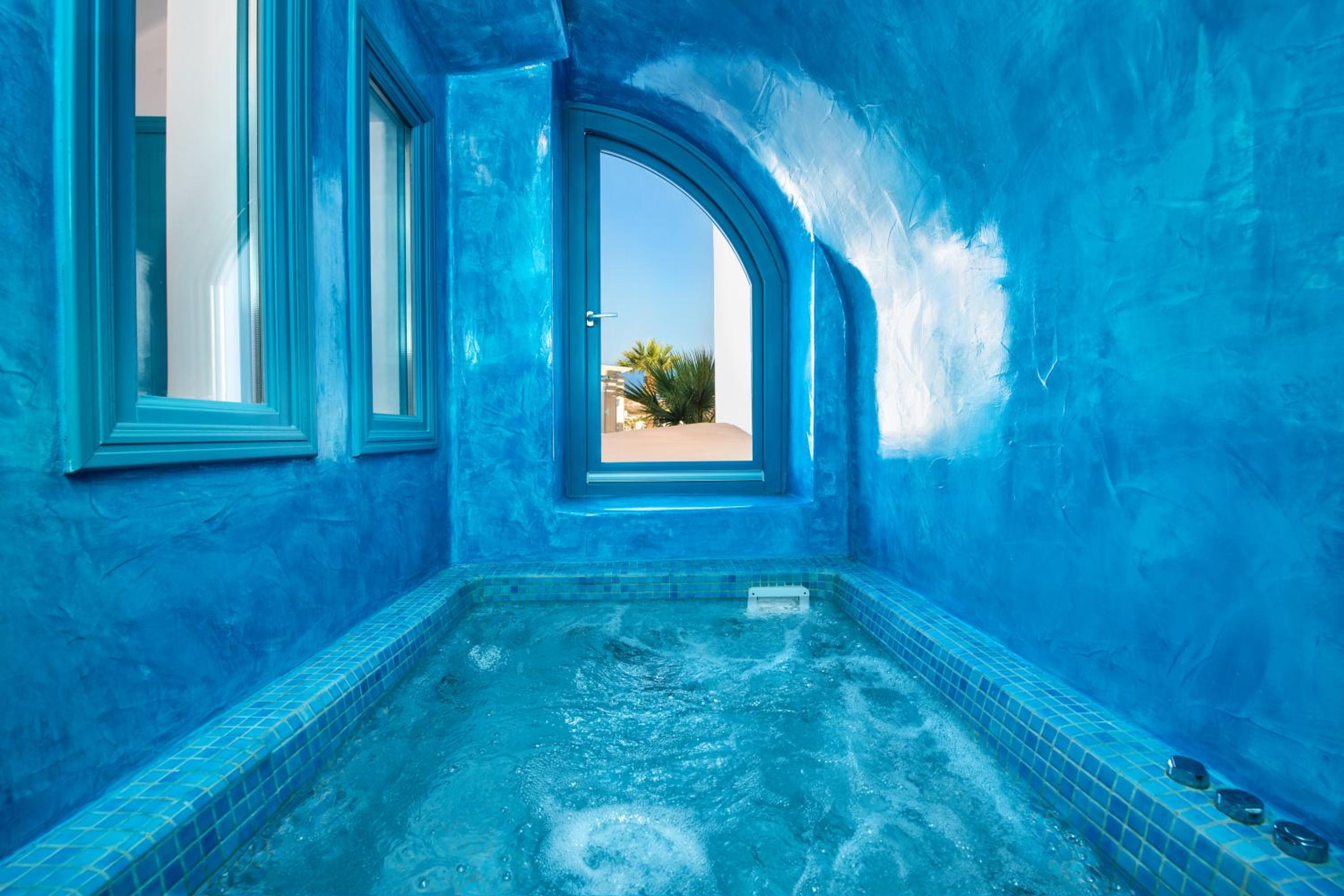 Two-Bedroom Suite with Cave Hot Tub - Photo 28