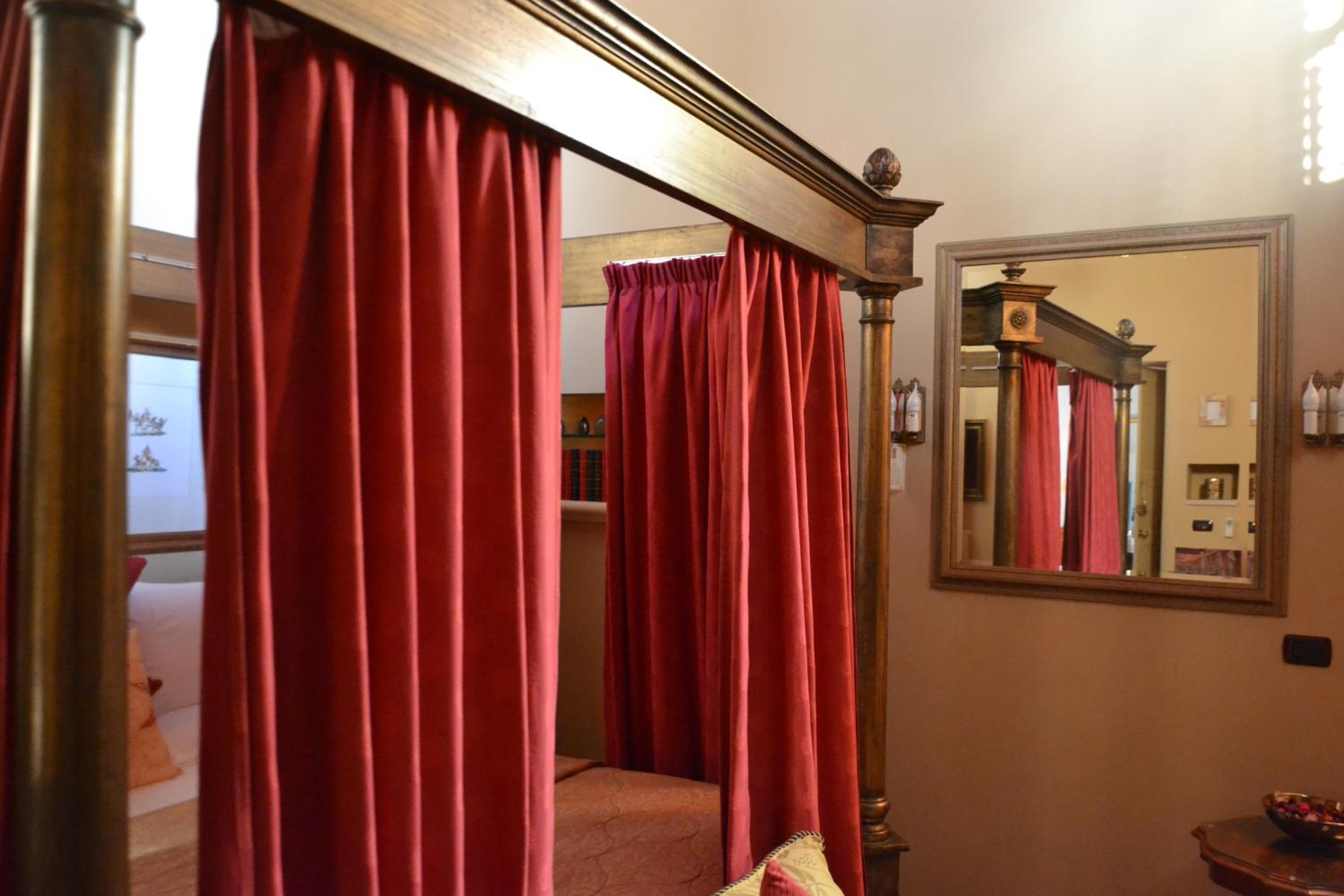 Suite with Terrace photo 3