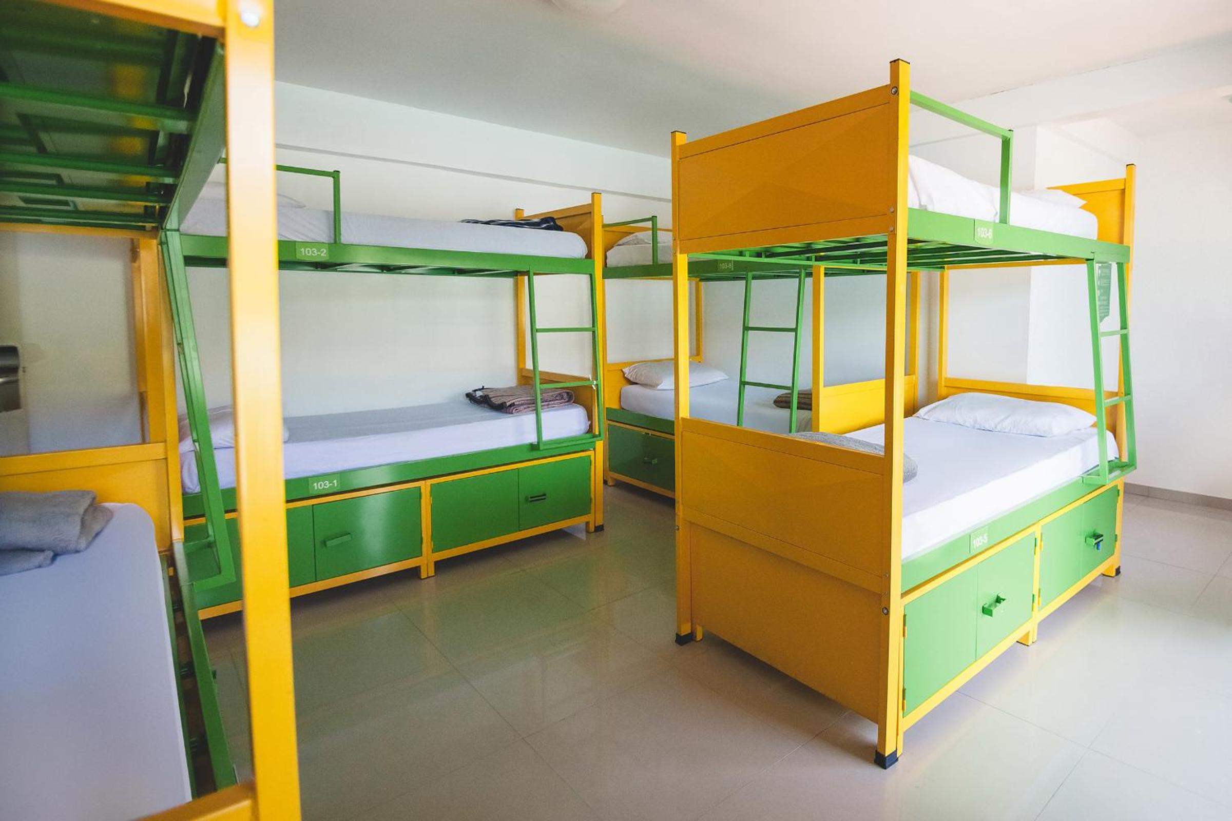 Bed in 4-Bed Mixed Dormitory Room photo 1