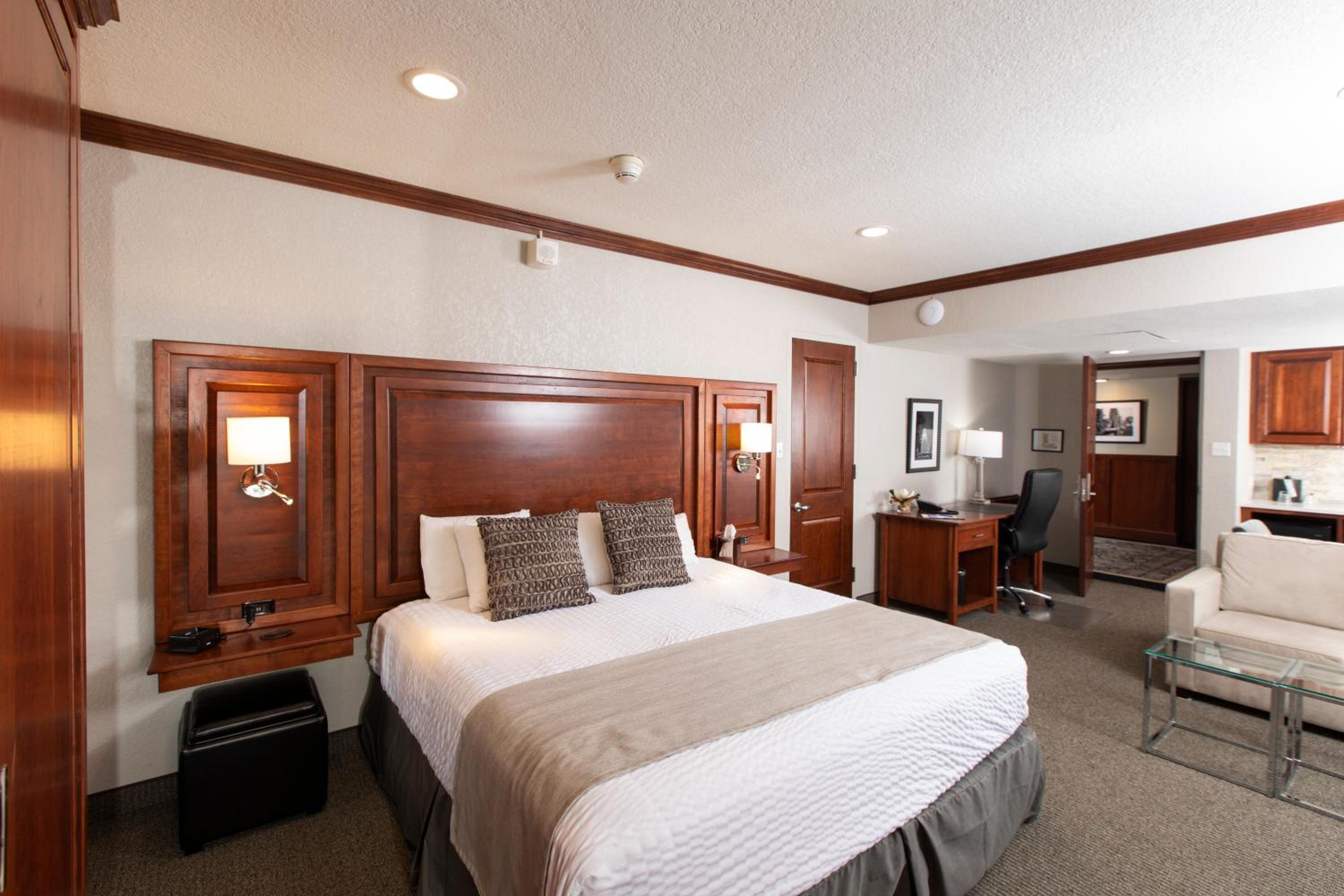 Executive Suite photo 1