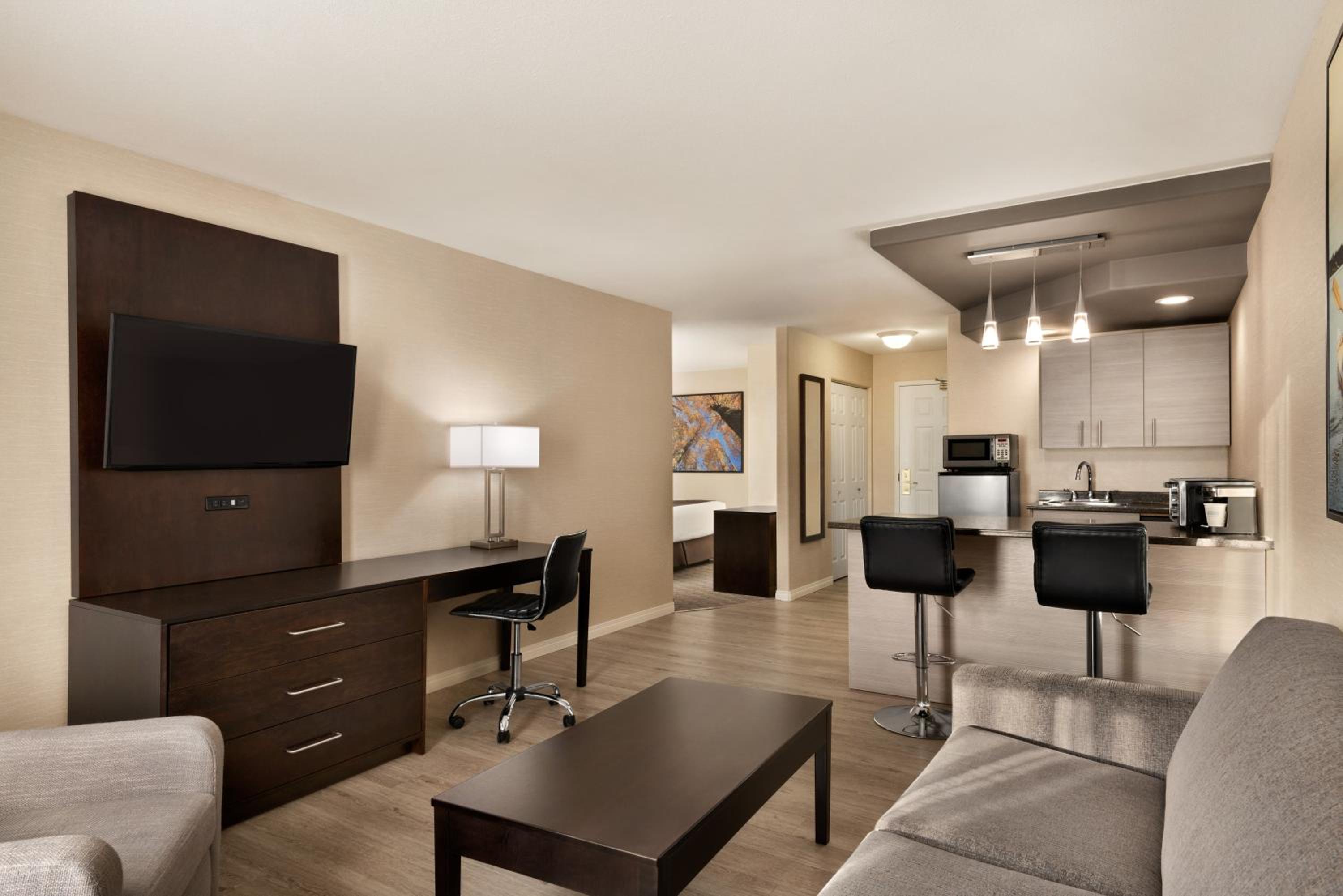 King Suite -  Non-Smoking - Photo 1