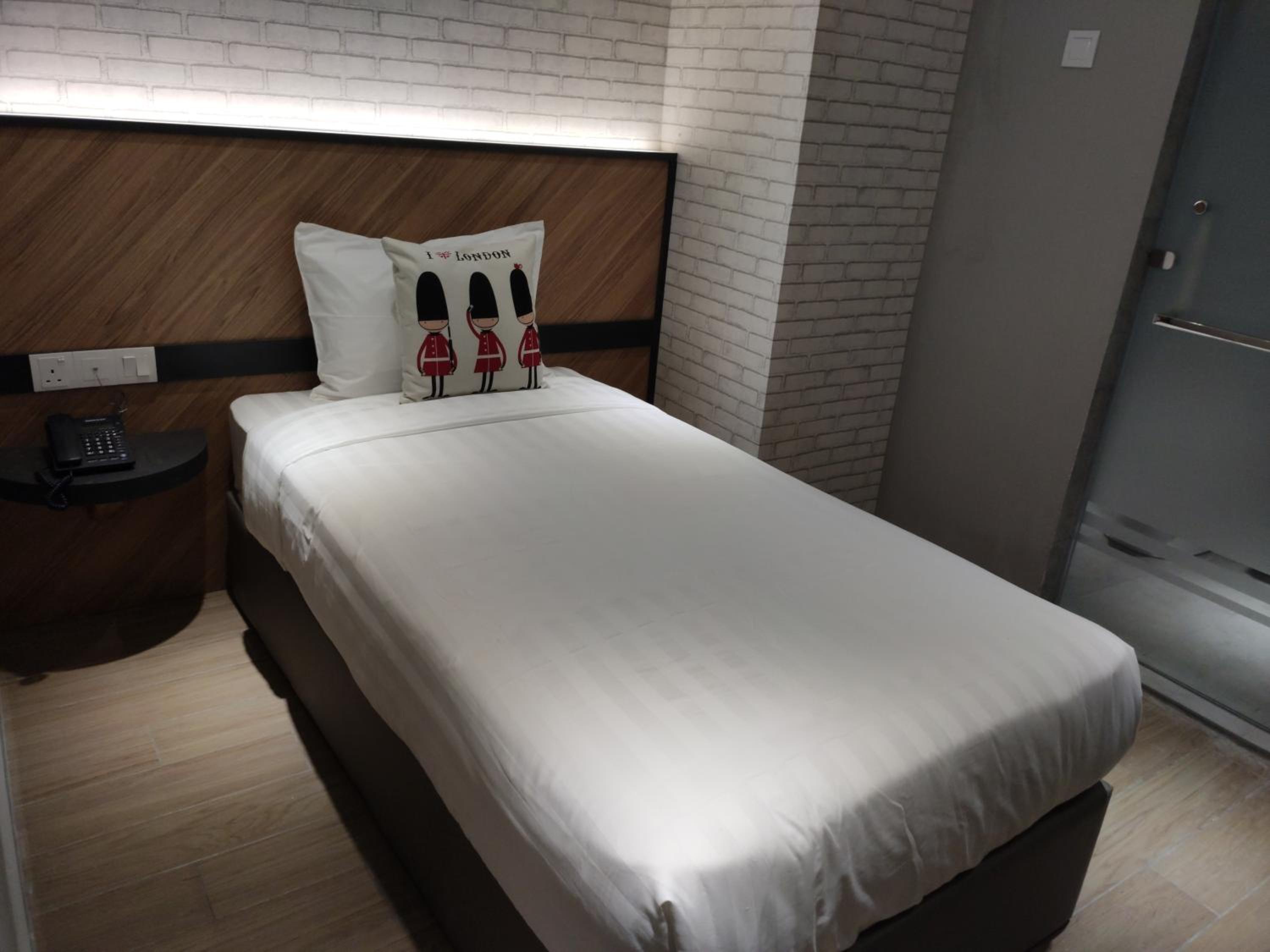 Superior Single Room