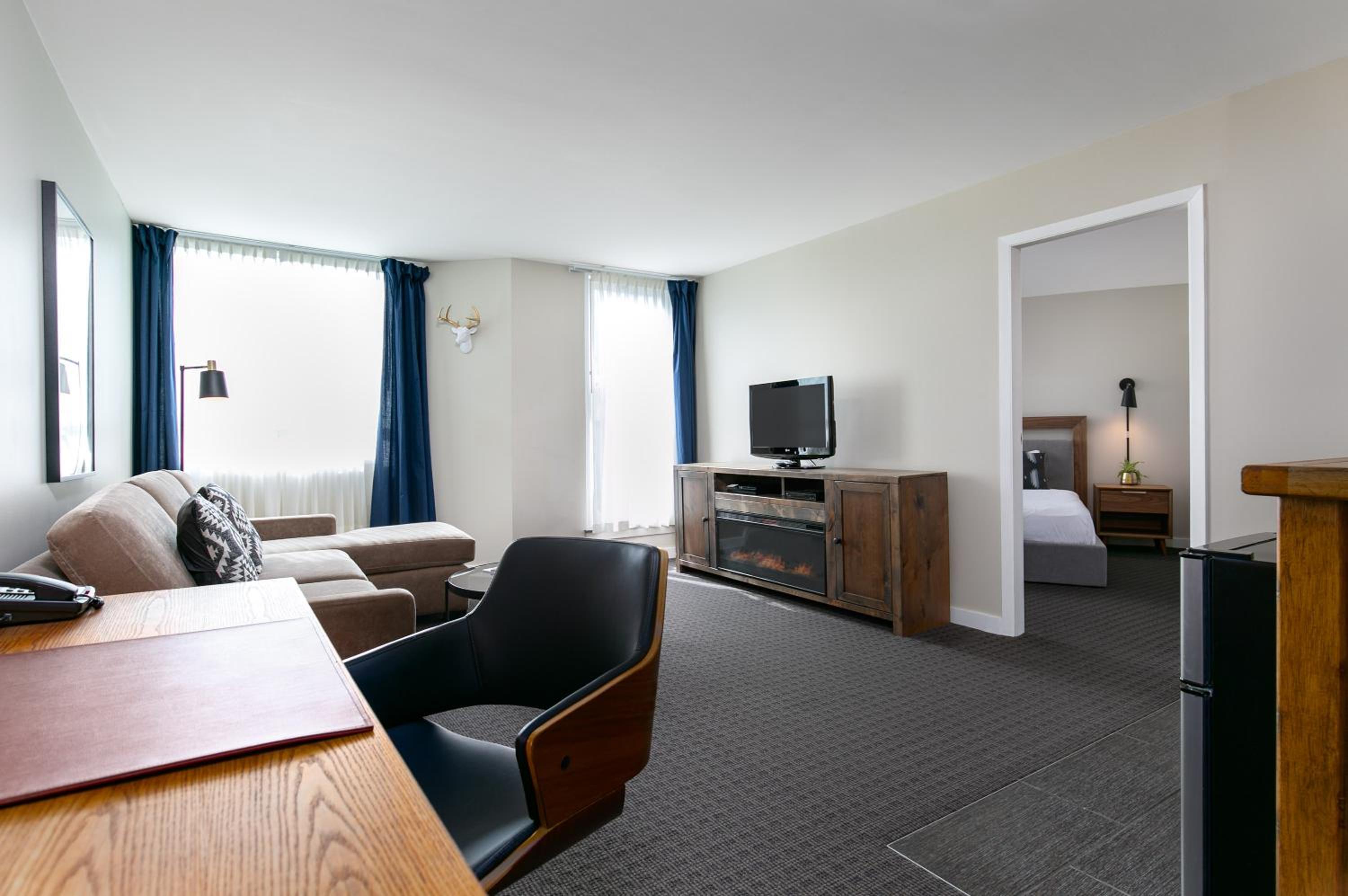 One-Bedroom Suite