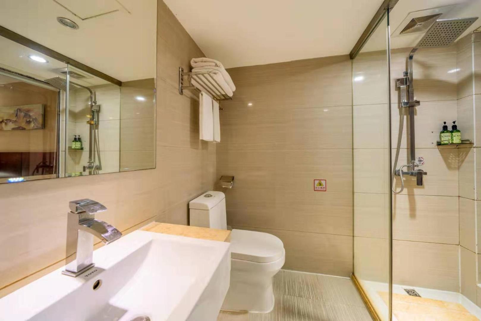 Deluxe Twin Room photo 2