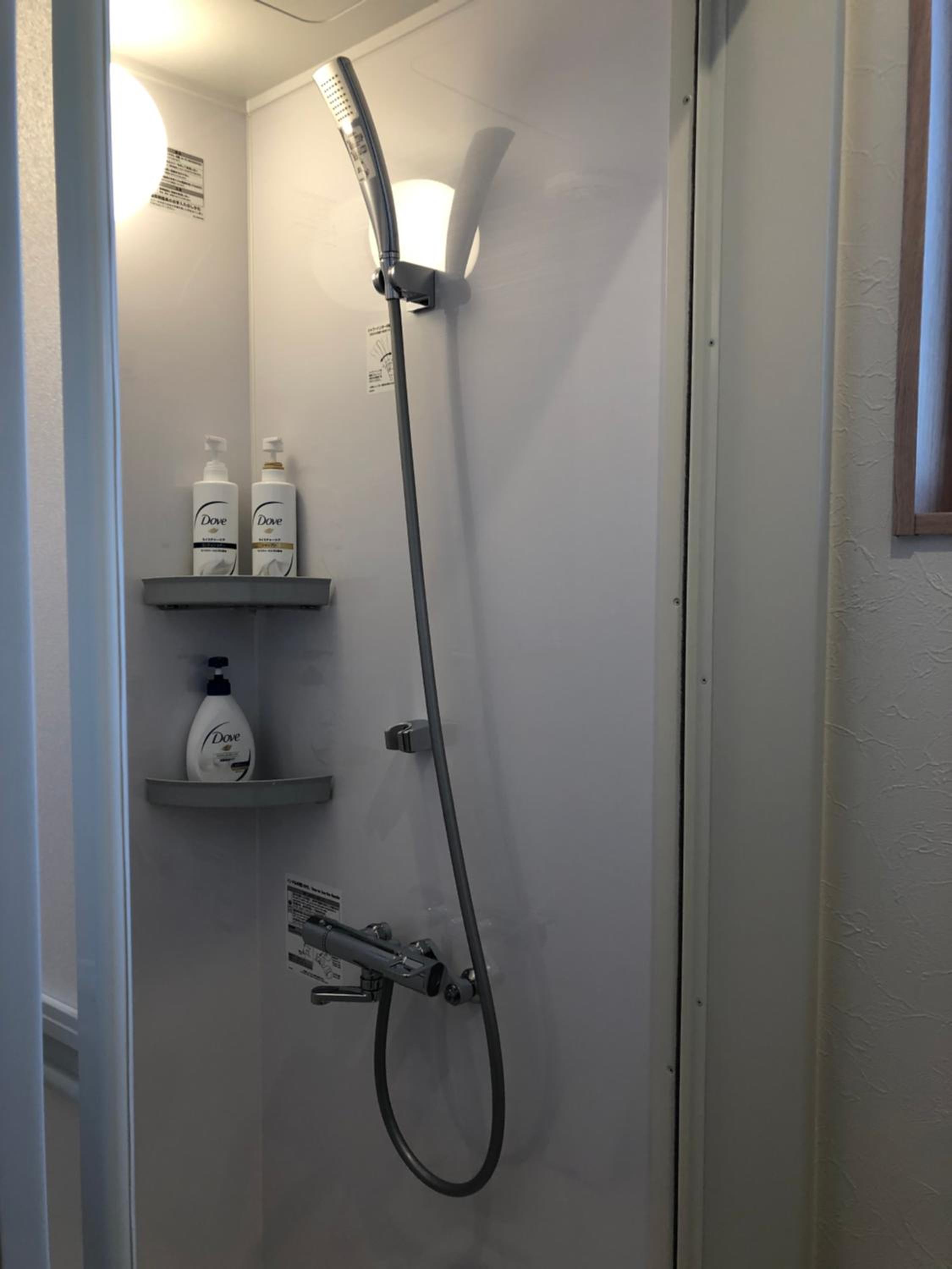 Double Room with Shared Bathroom photo 3