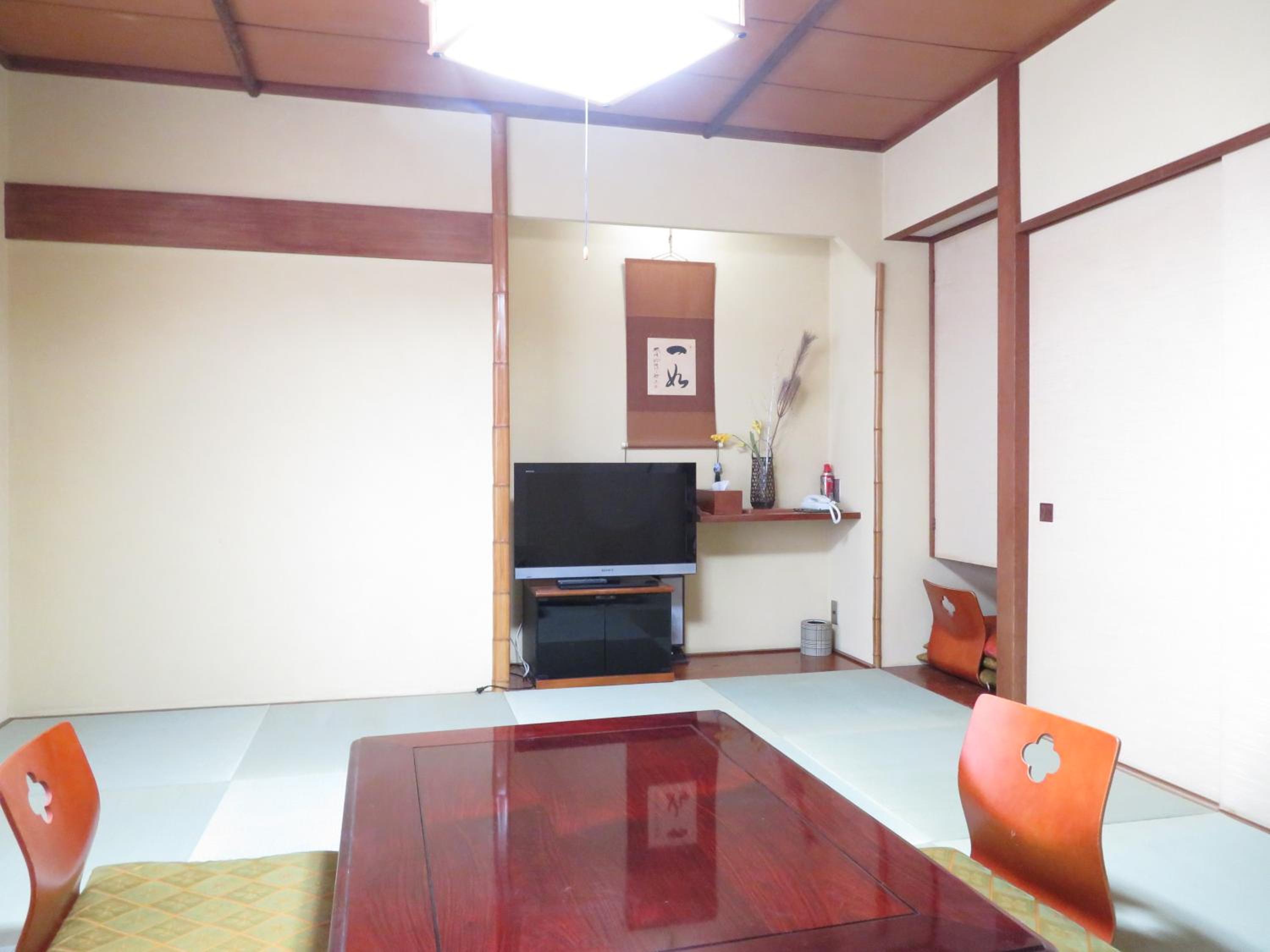 Twin Room with Shared Bathroom