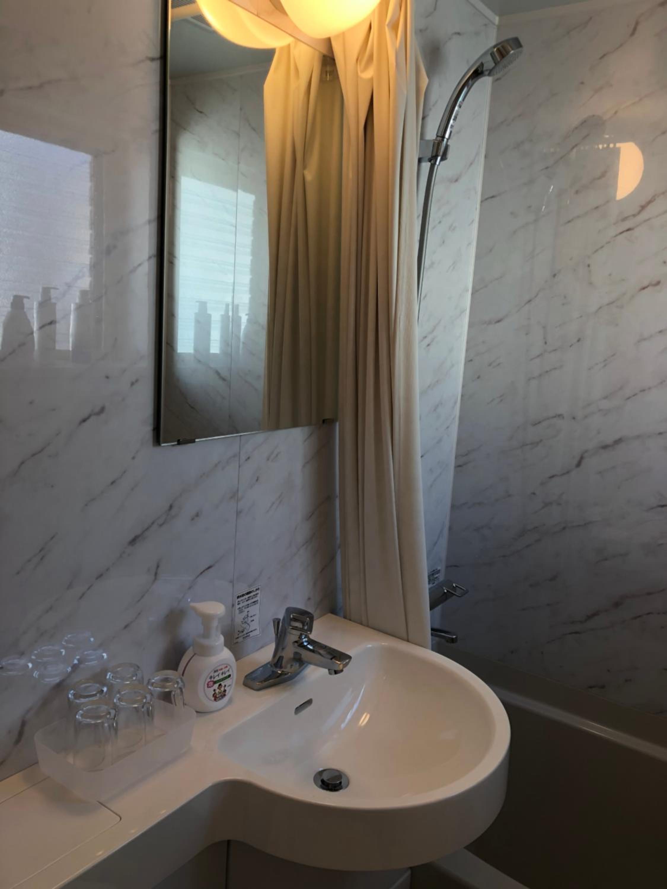 Quadruple Room with Private Bathroom photo 2