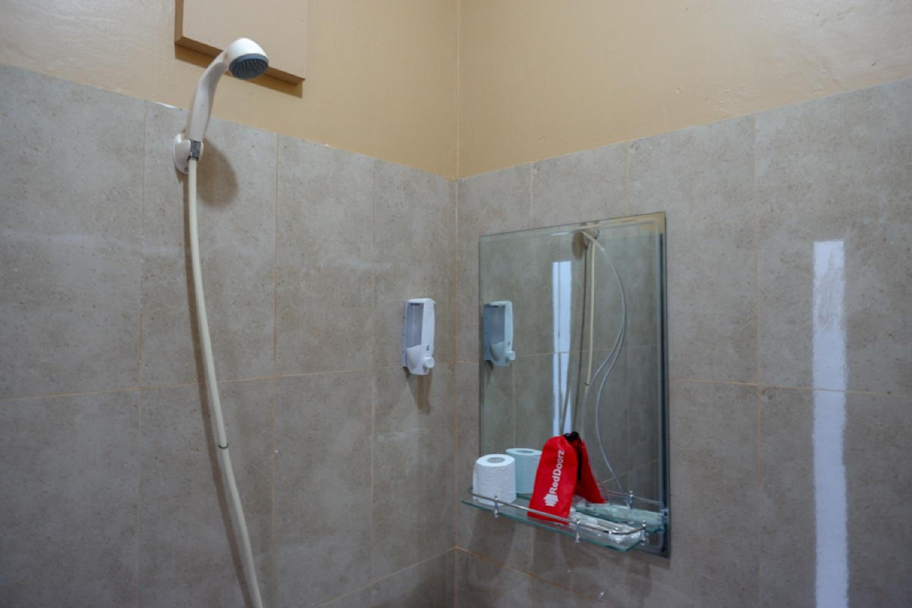 Double Room - Photo 2