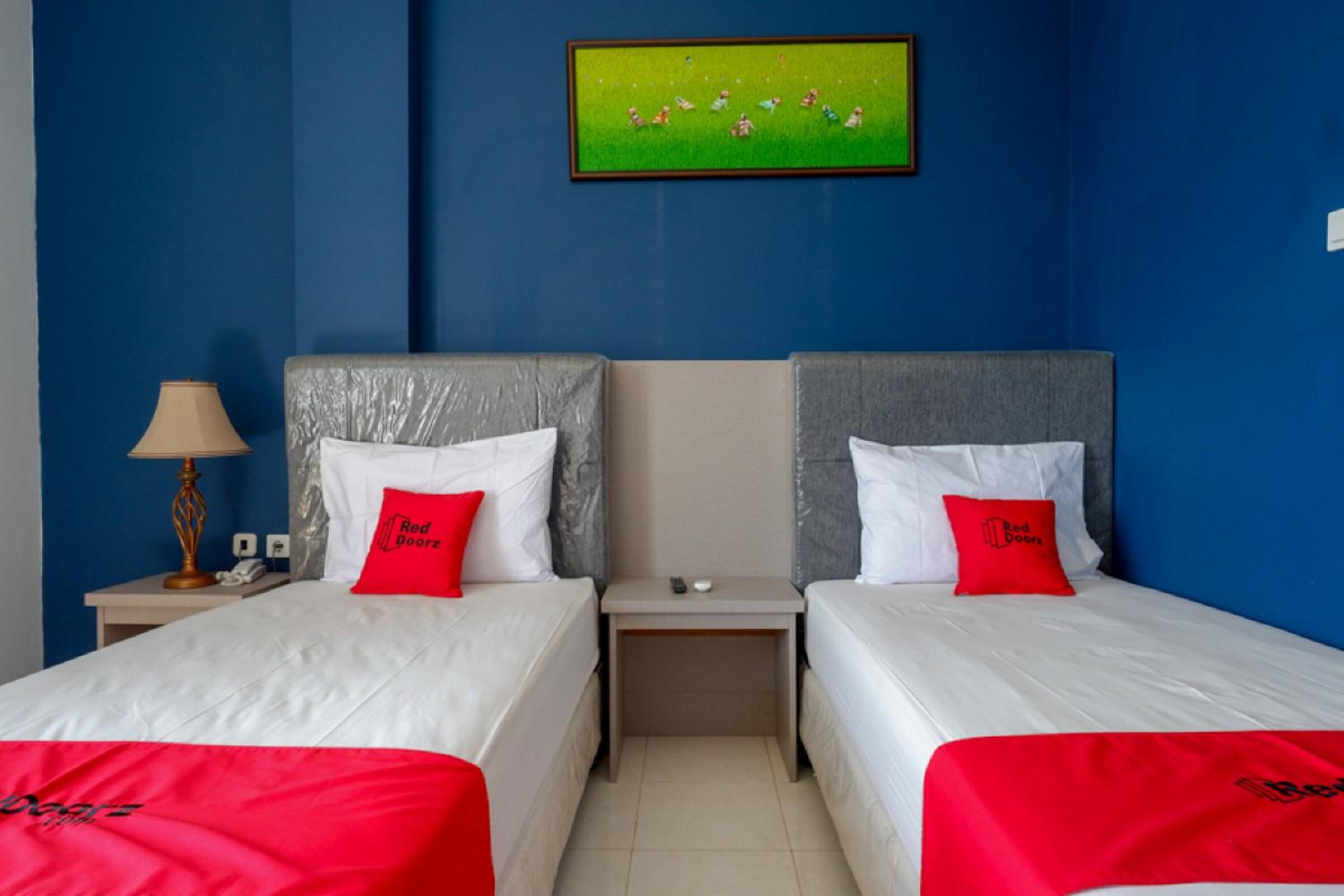 Deluxe Twin Room - Photo 1
