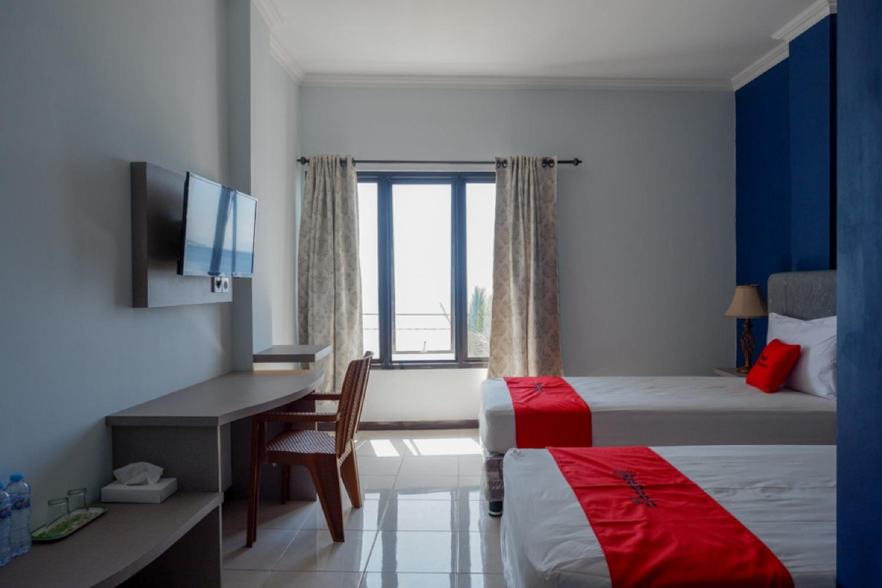 Deluxe Twin Room - Photo 5