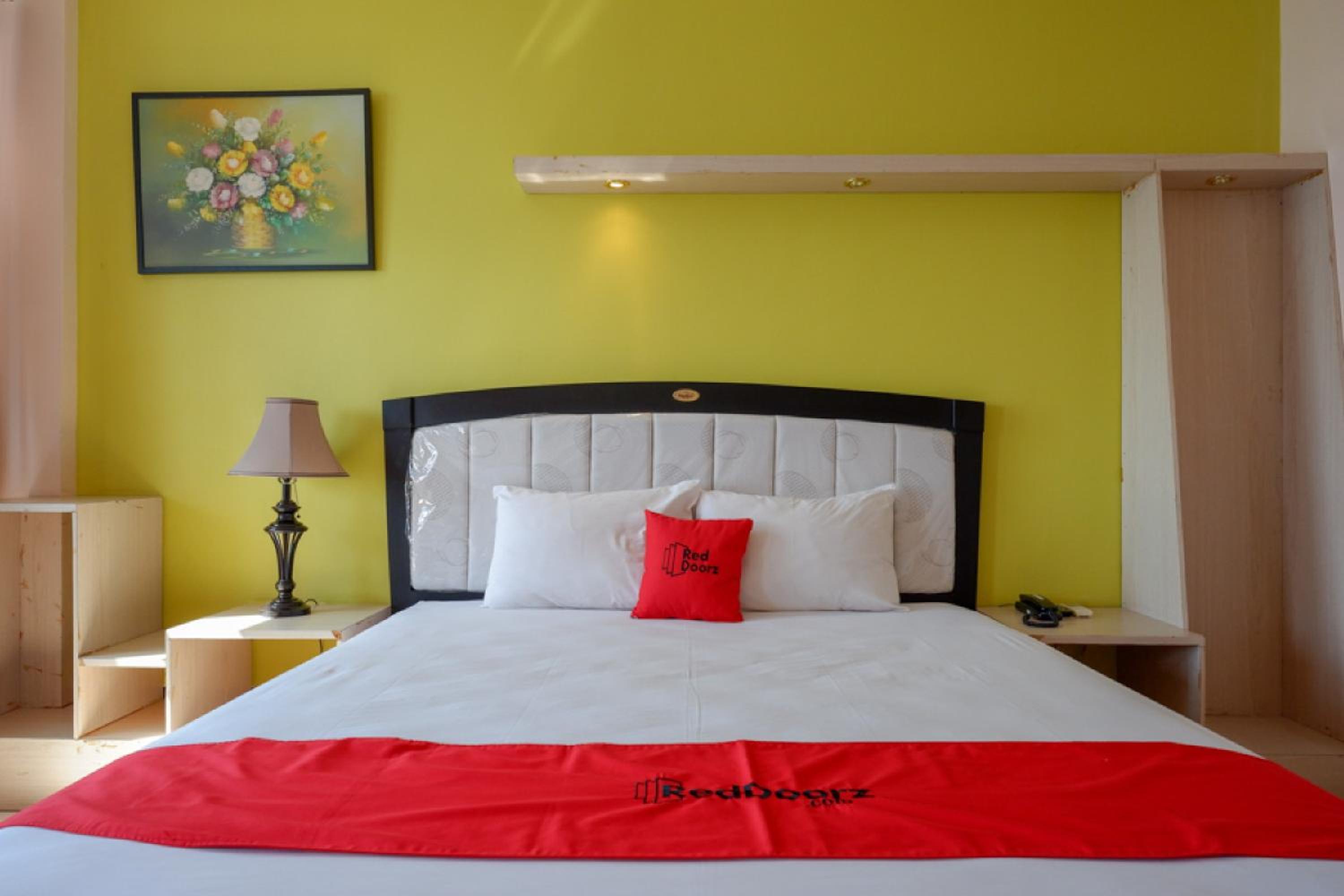 Deluxe Room - Photo 1