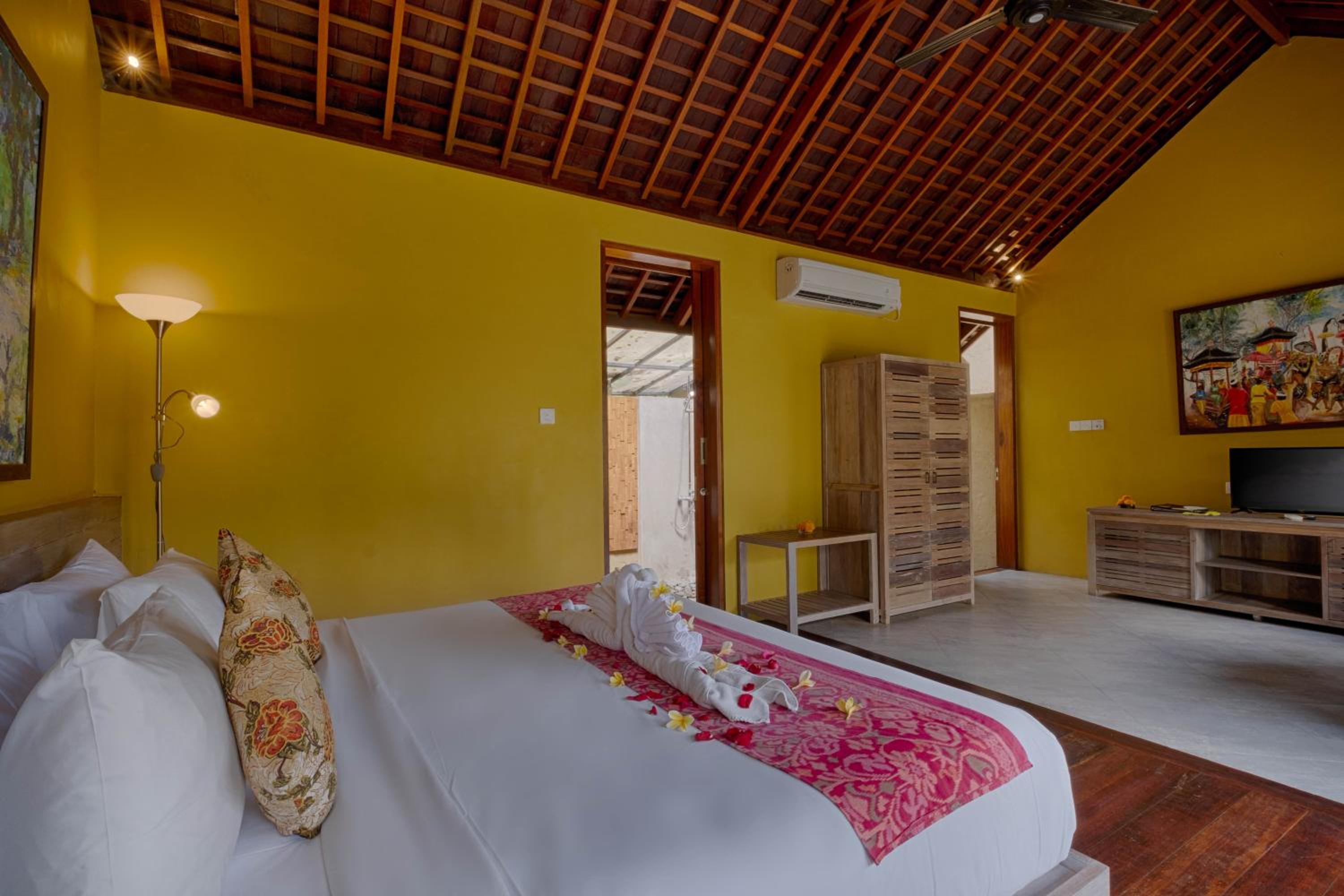 One Bedroom Sacred Valley  Pool Villa with Two Bottle Beer and Daily Afternoon Tea