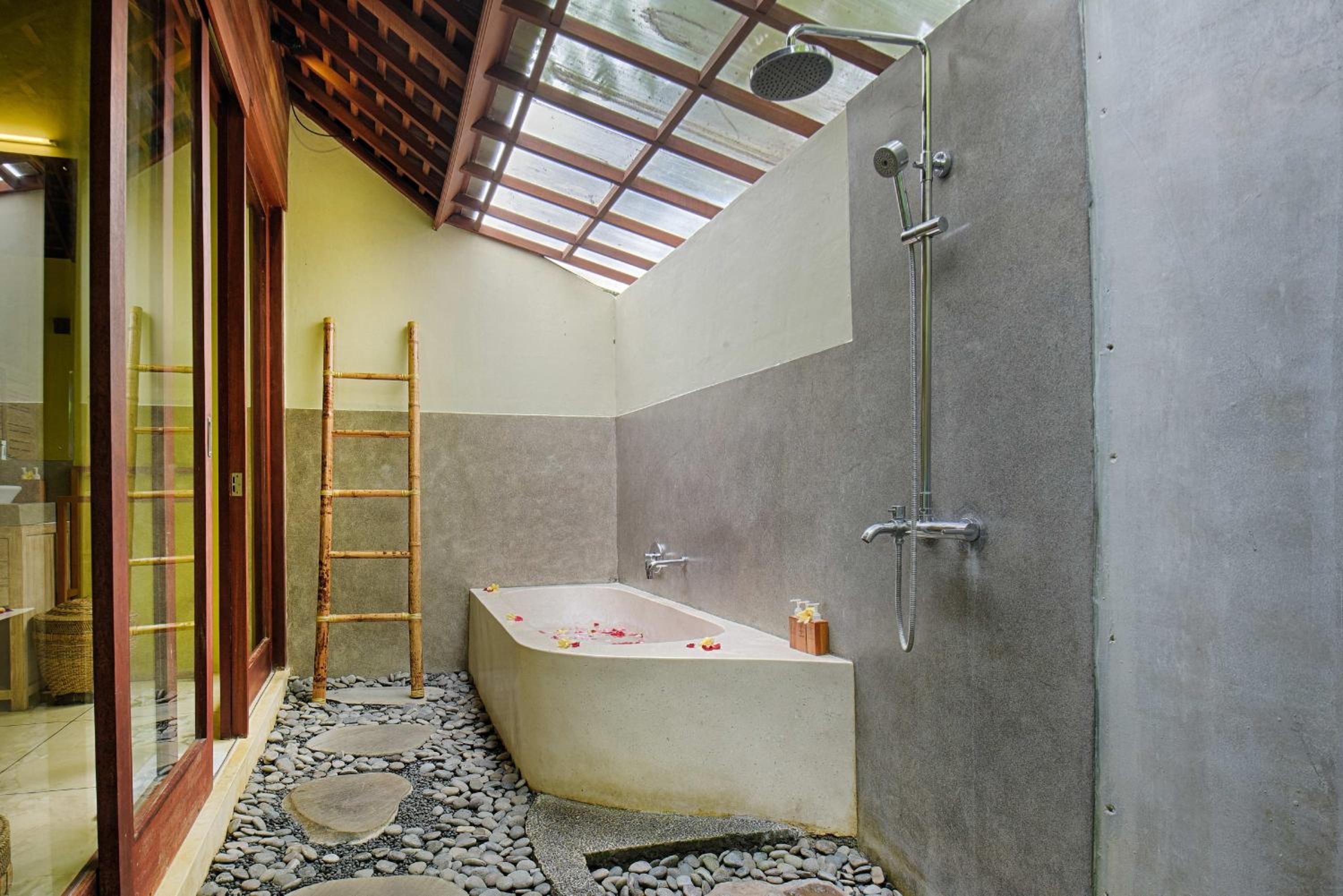 One Bedroom Villa Private Pool with Living Room thumbnail 5