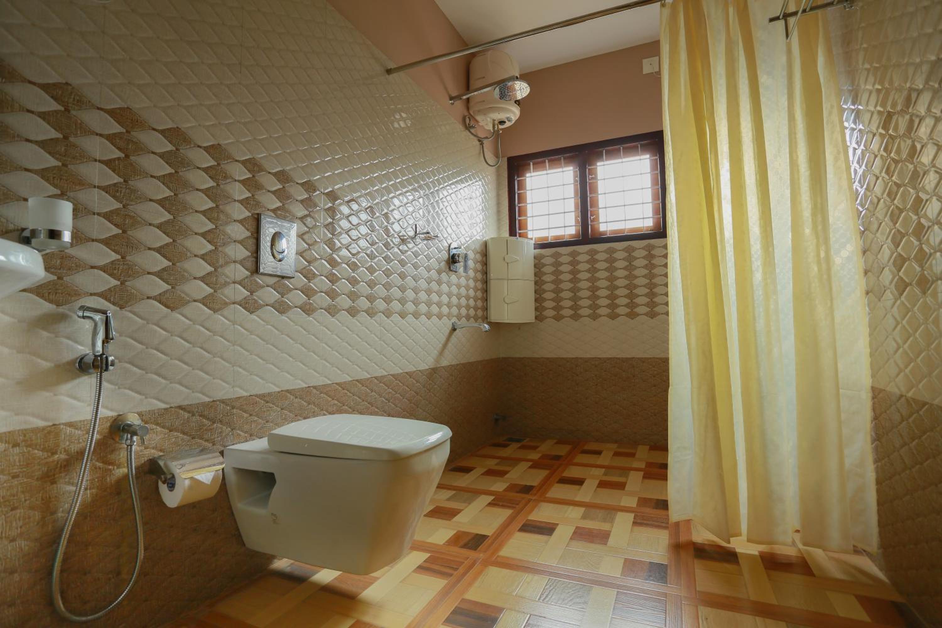 Superior King Room - Photo 2