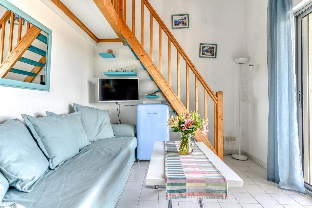 Apartment with Sea View photo 3