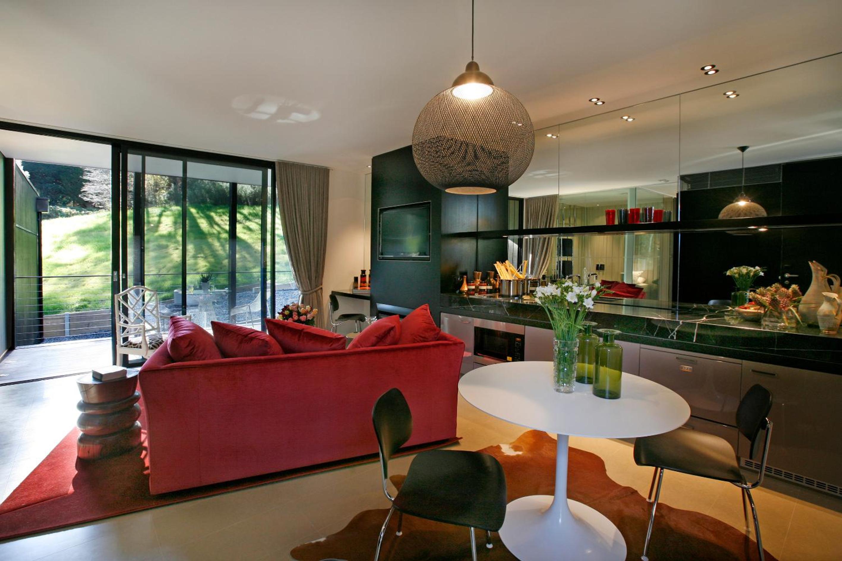 One-Bedroom Villa - Photo 10