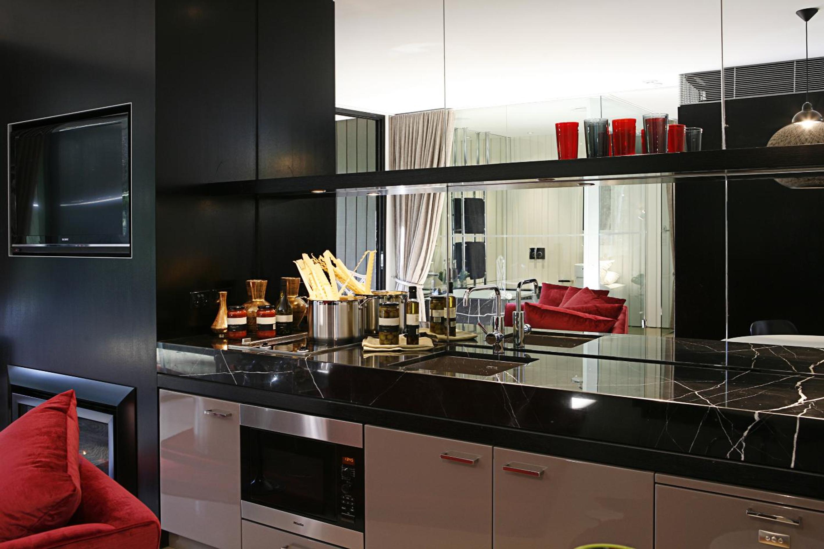 One-Bedroom Villa - Photo 11