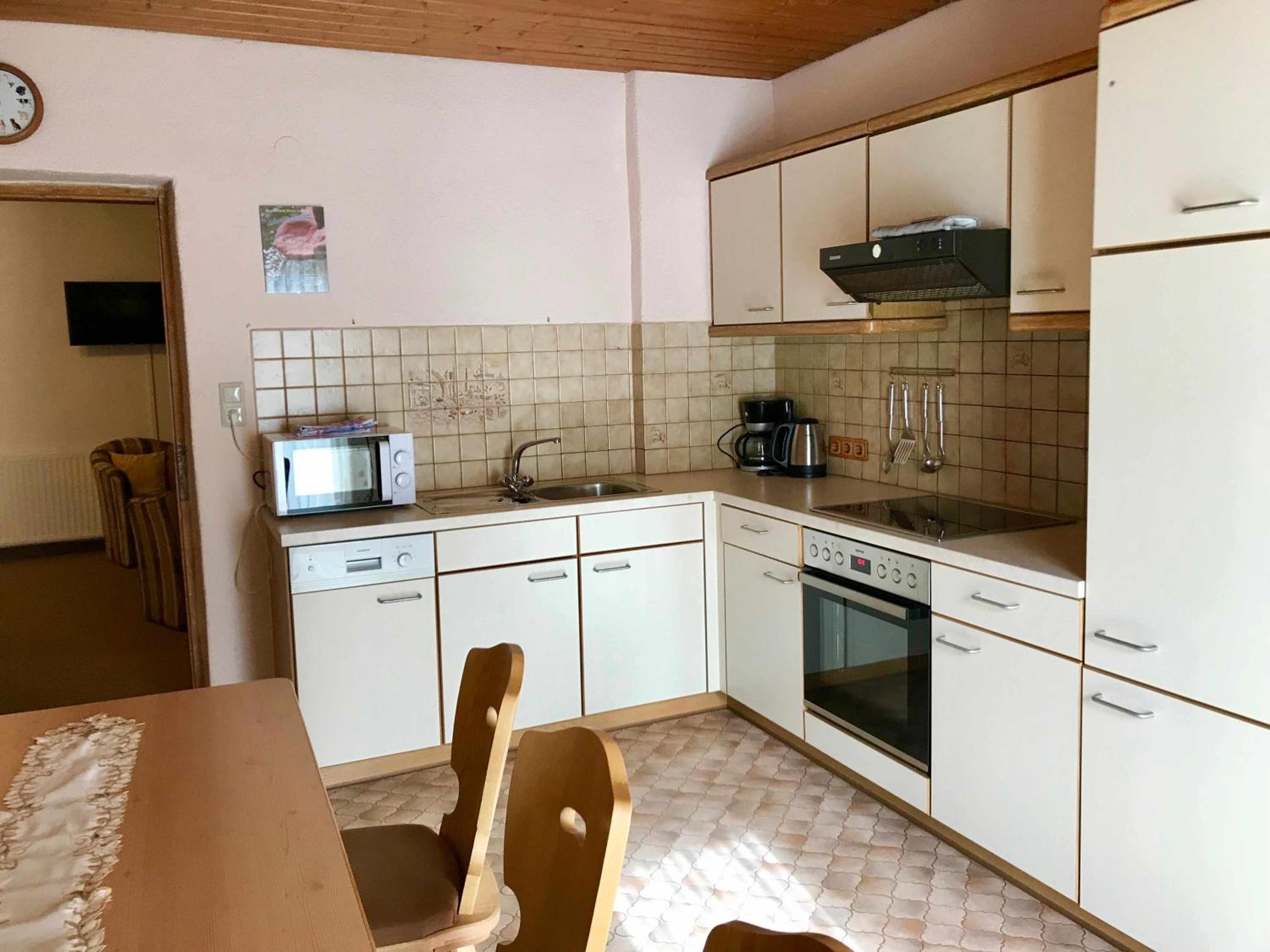 Apartment (6 Adults) photo 2