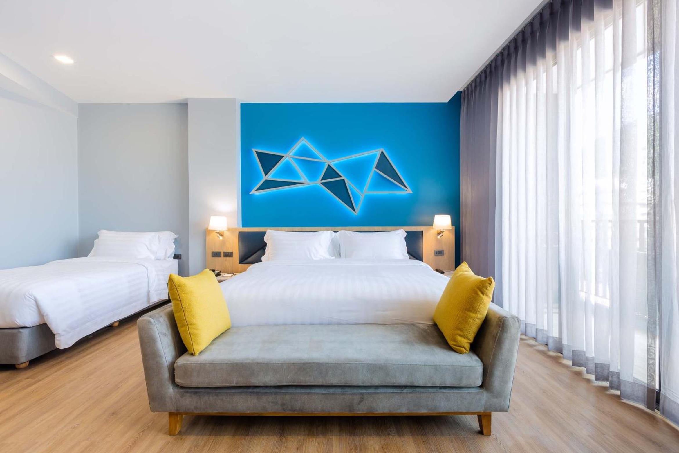 Deluxe Triple Room - Photo 1