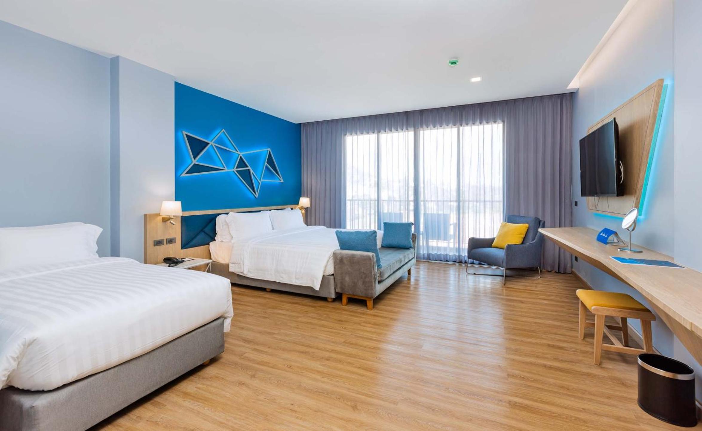 Deluxe Triple Room - Photo 2