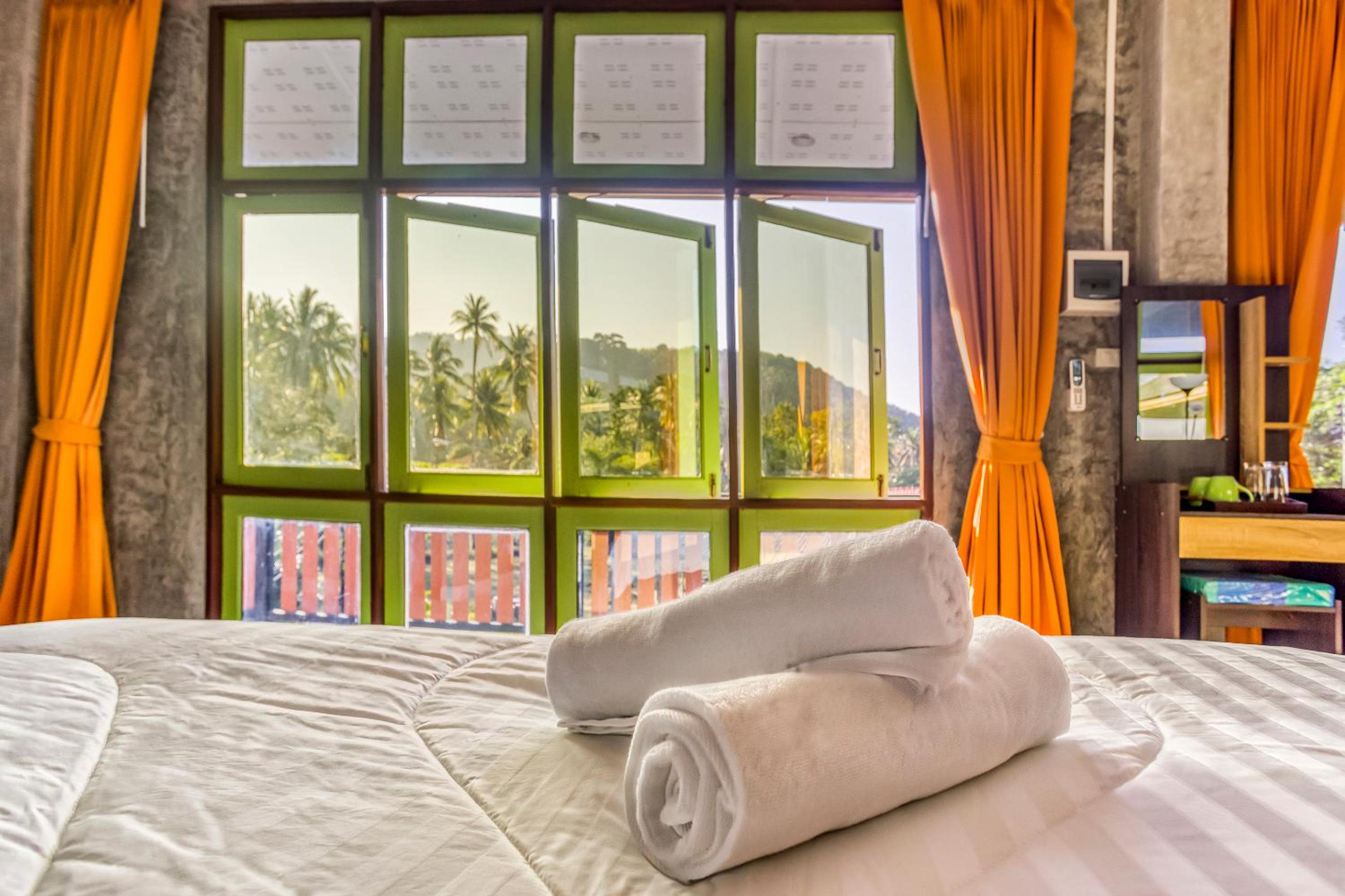 Suite with Mountain View - Photo 6