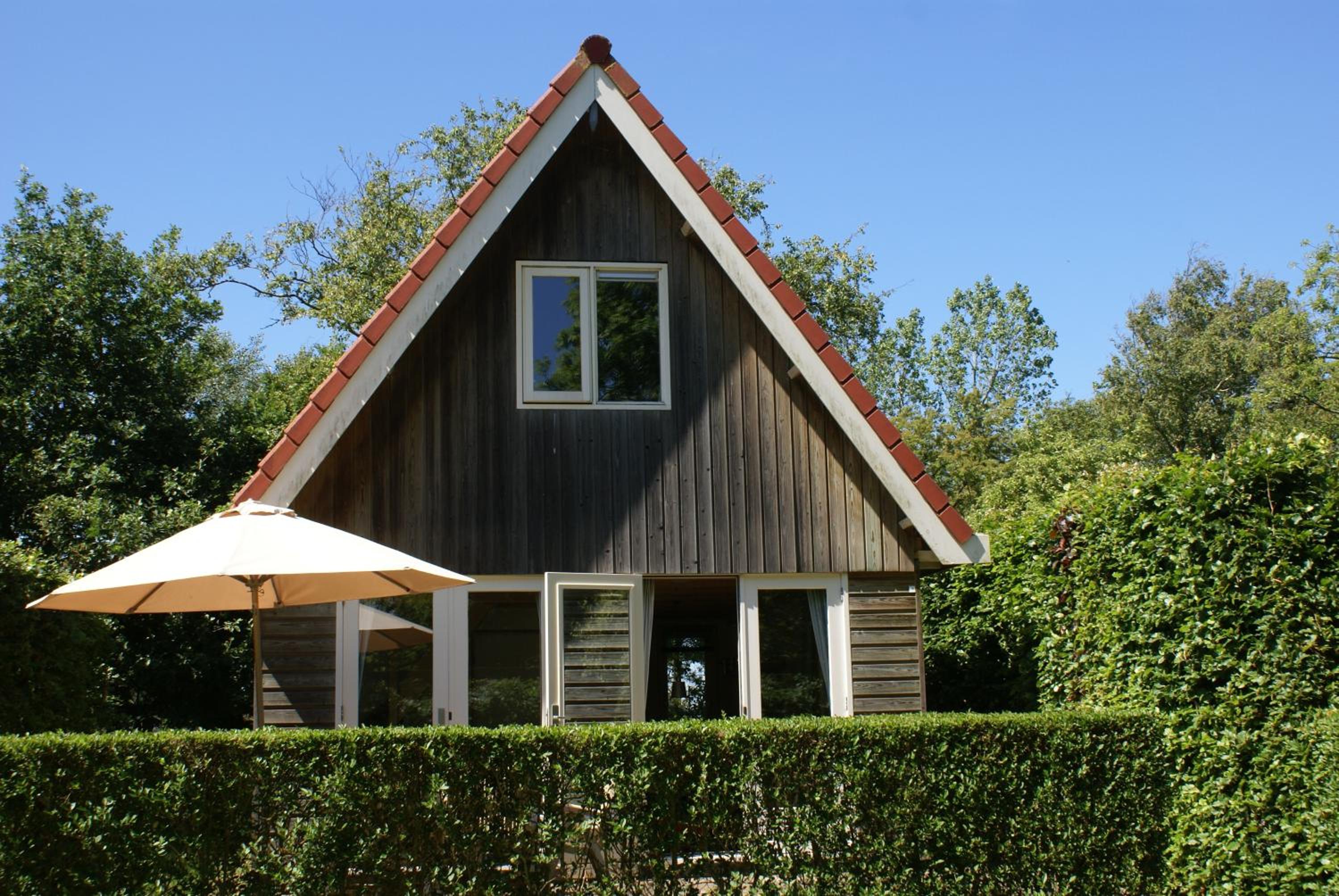 Bungalow (6 Adults) photo 3