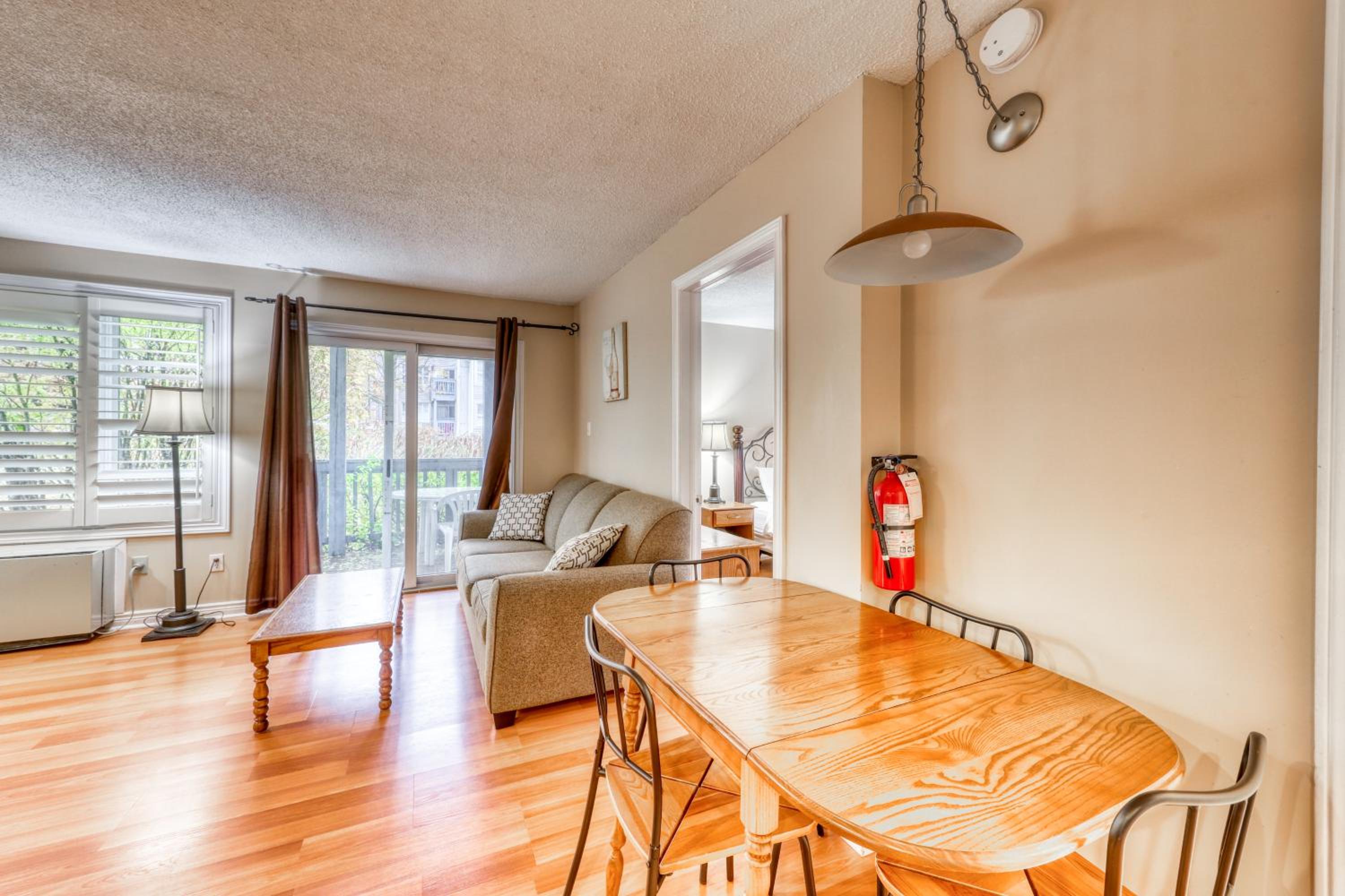 Apartment photo 2