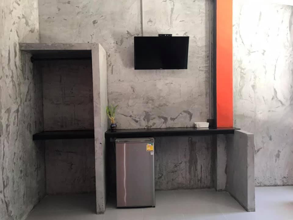 Standard Twin Room - Photo 7