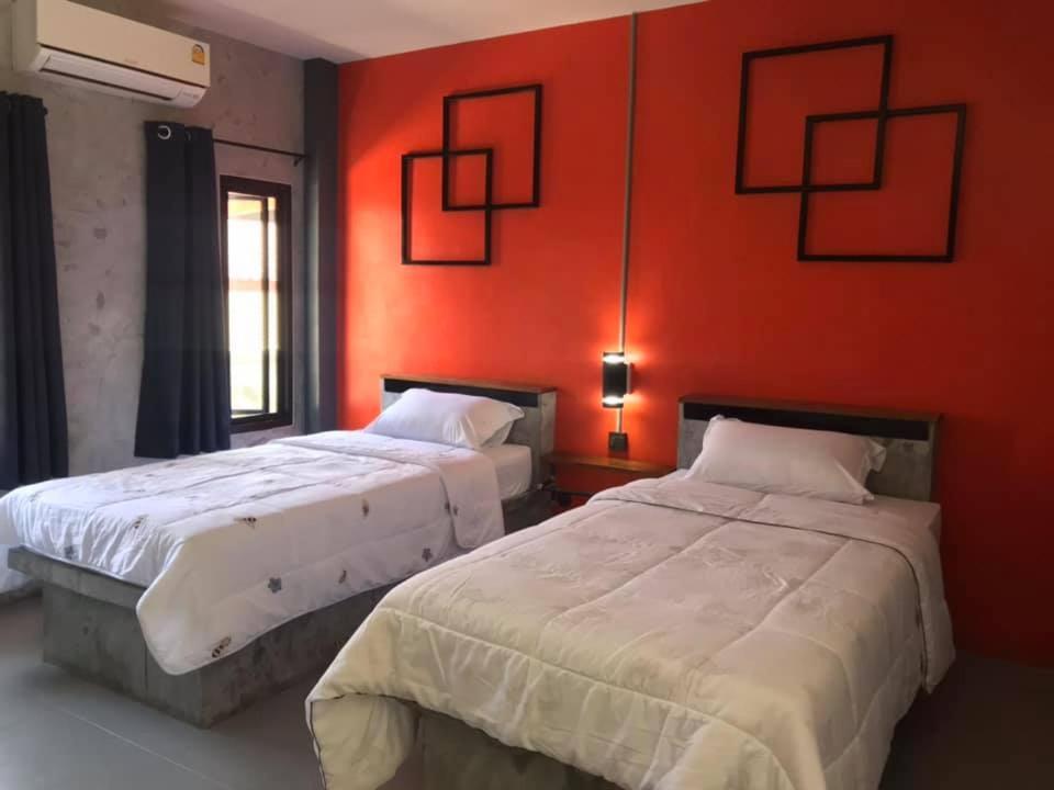 Standard Twin Room - Photo 6