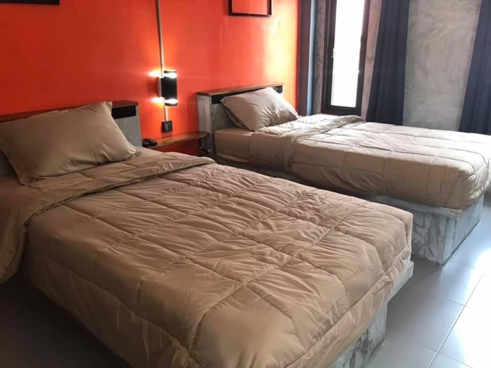 Standard Twin Room - Photo 5