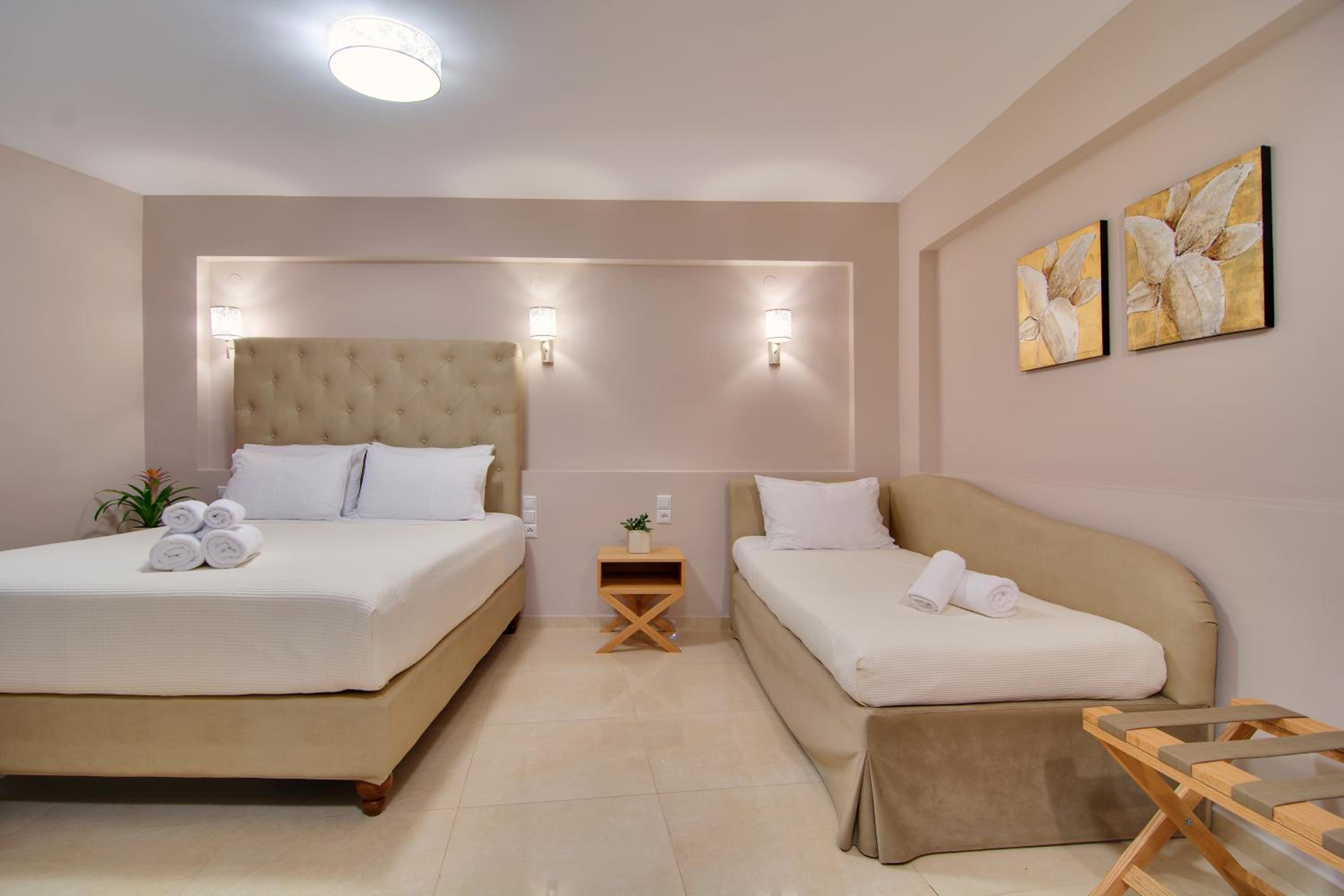 Deluxe Triple Room photo 3