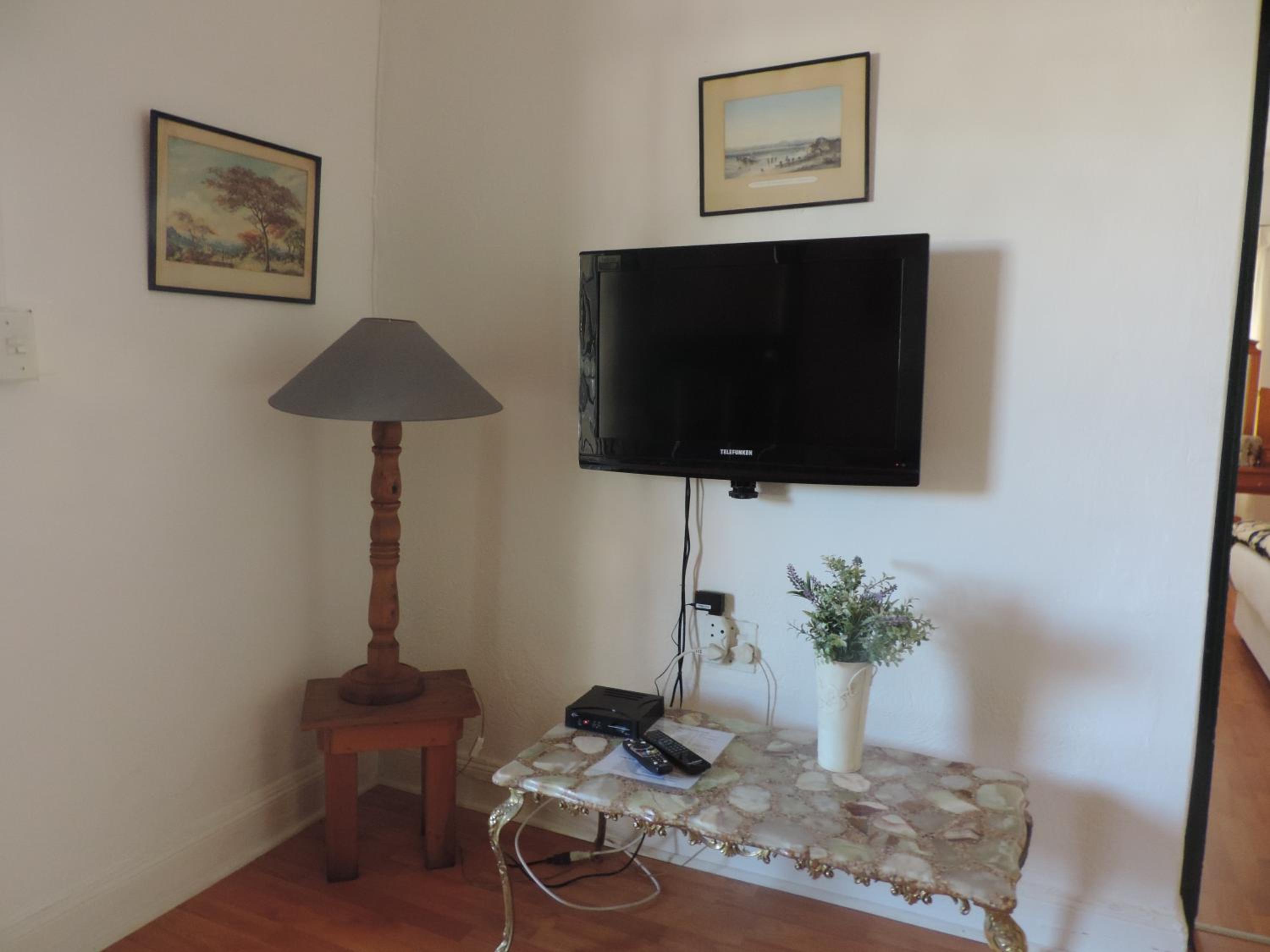 Double Room with Private Bathroom photo 1