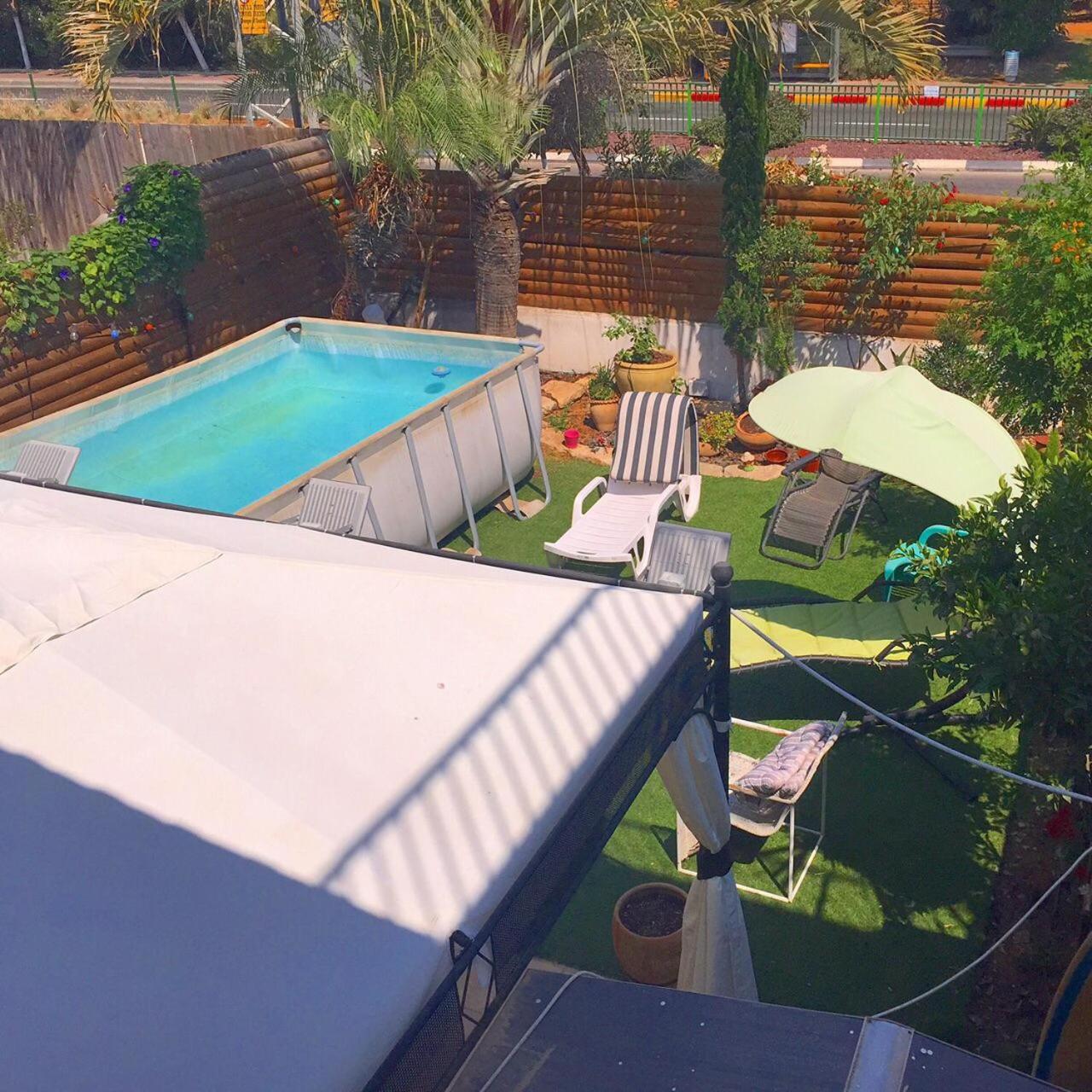 Double Room with Pool View - Photo 3