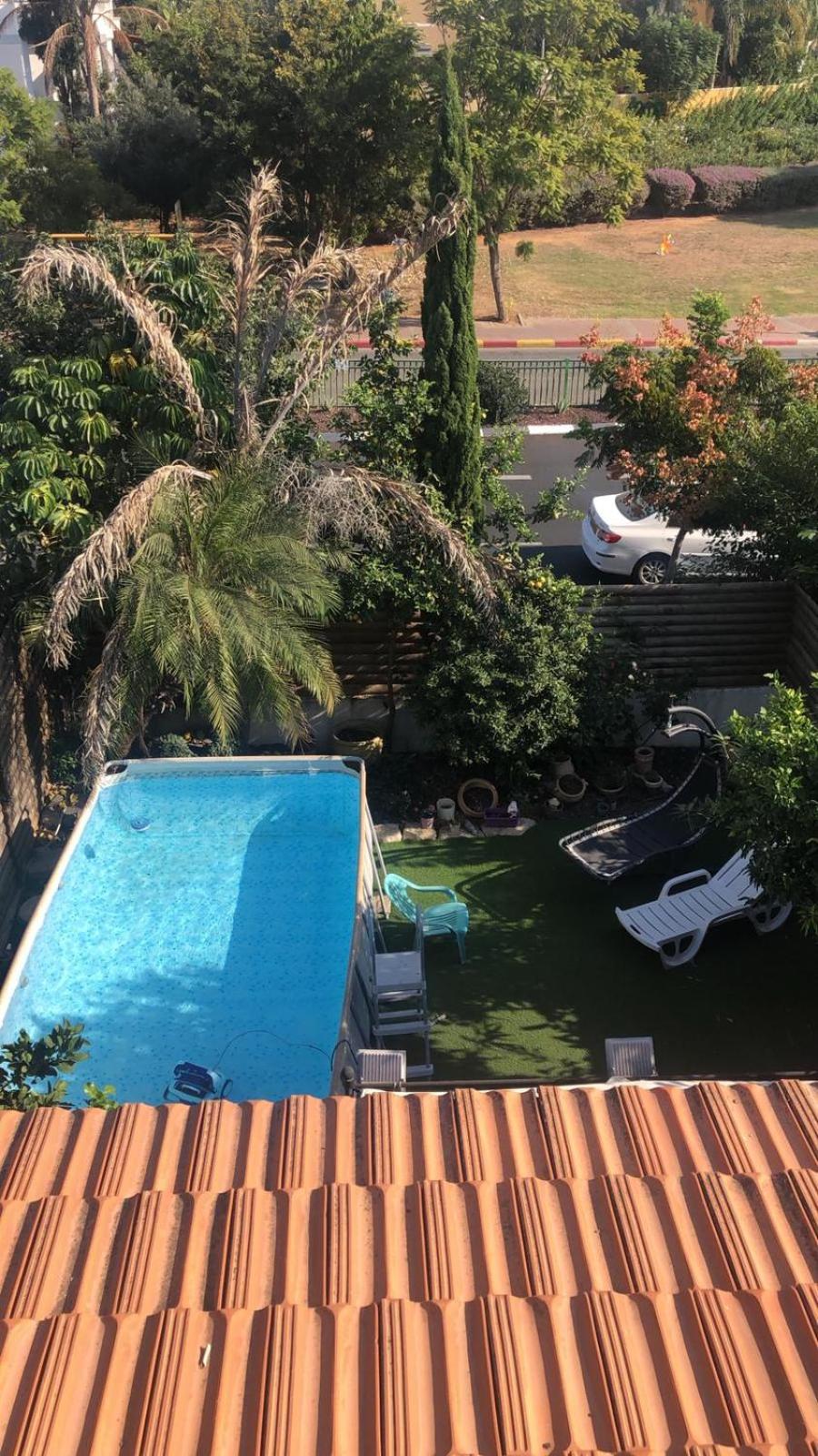 Double Room with Pool View - Photo 7