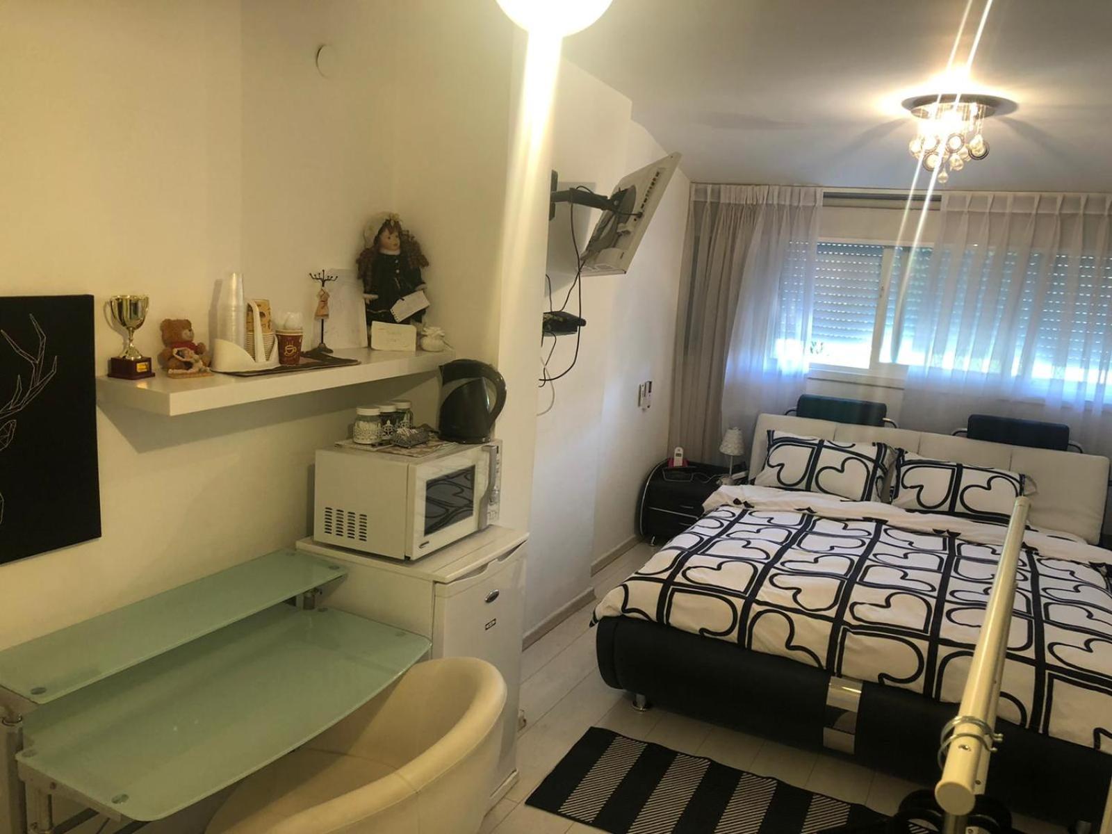 Queen Room - Photo 10