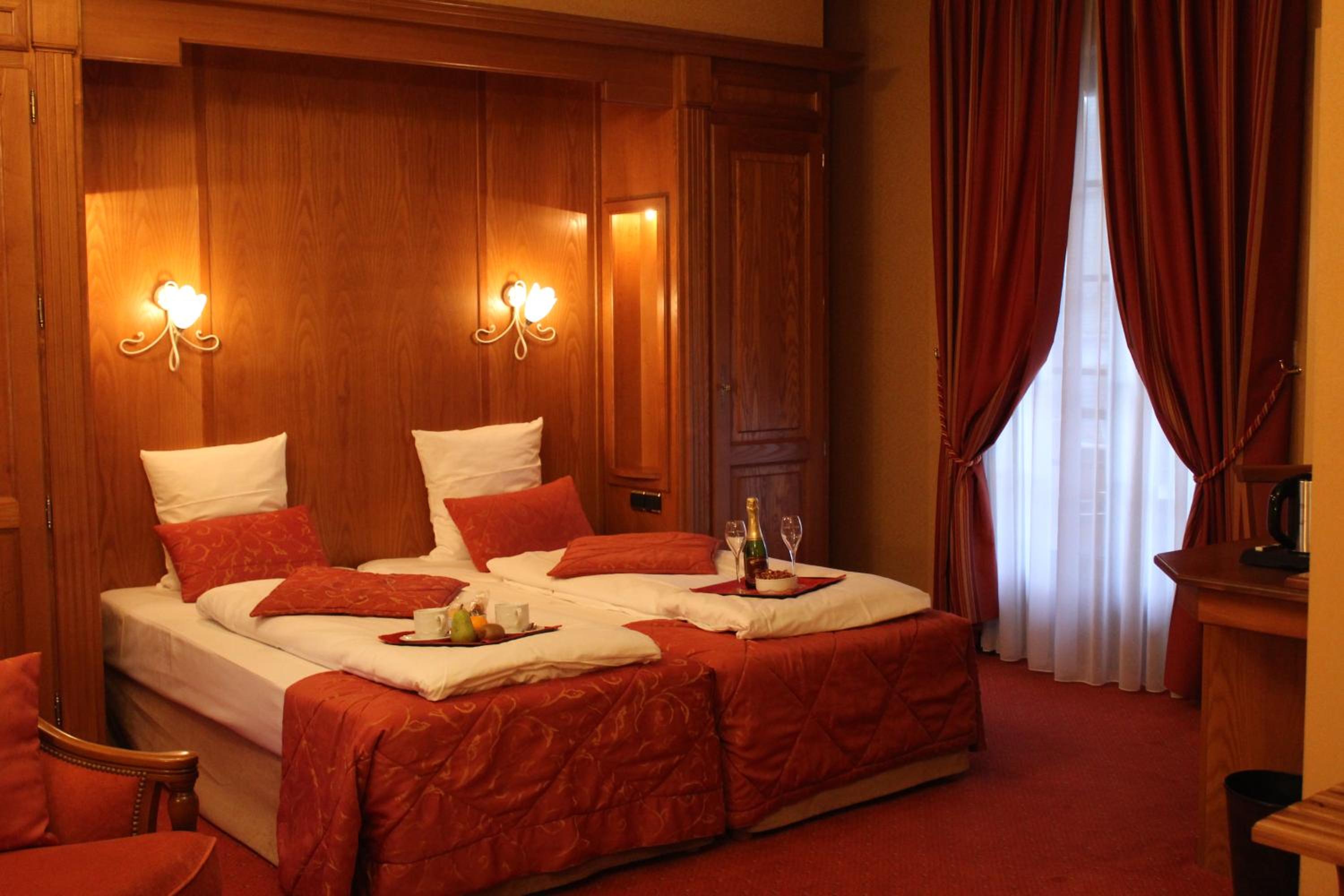 Comfort Twin Room - Photo 2
