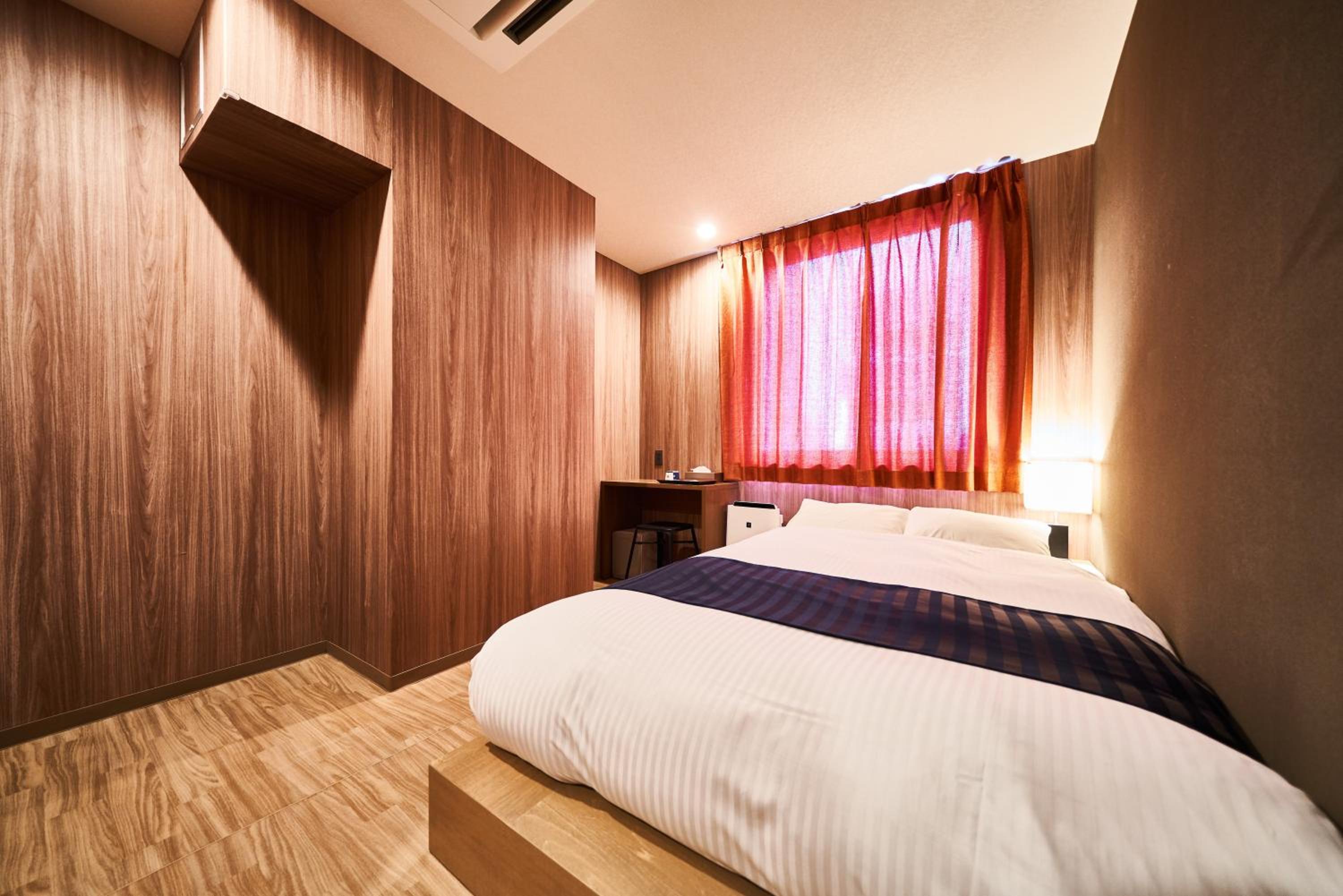 Standard Double Room with Private Bathroom